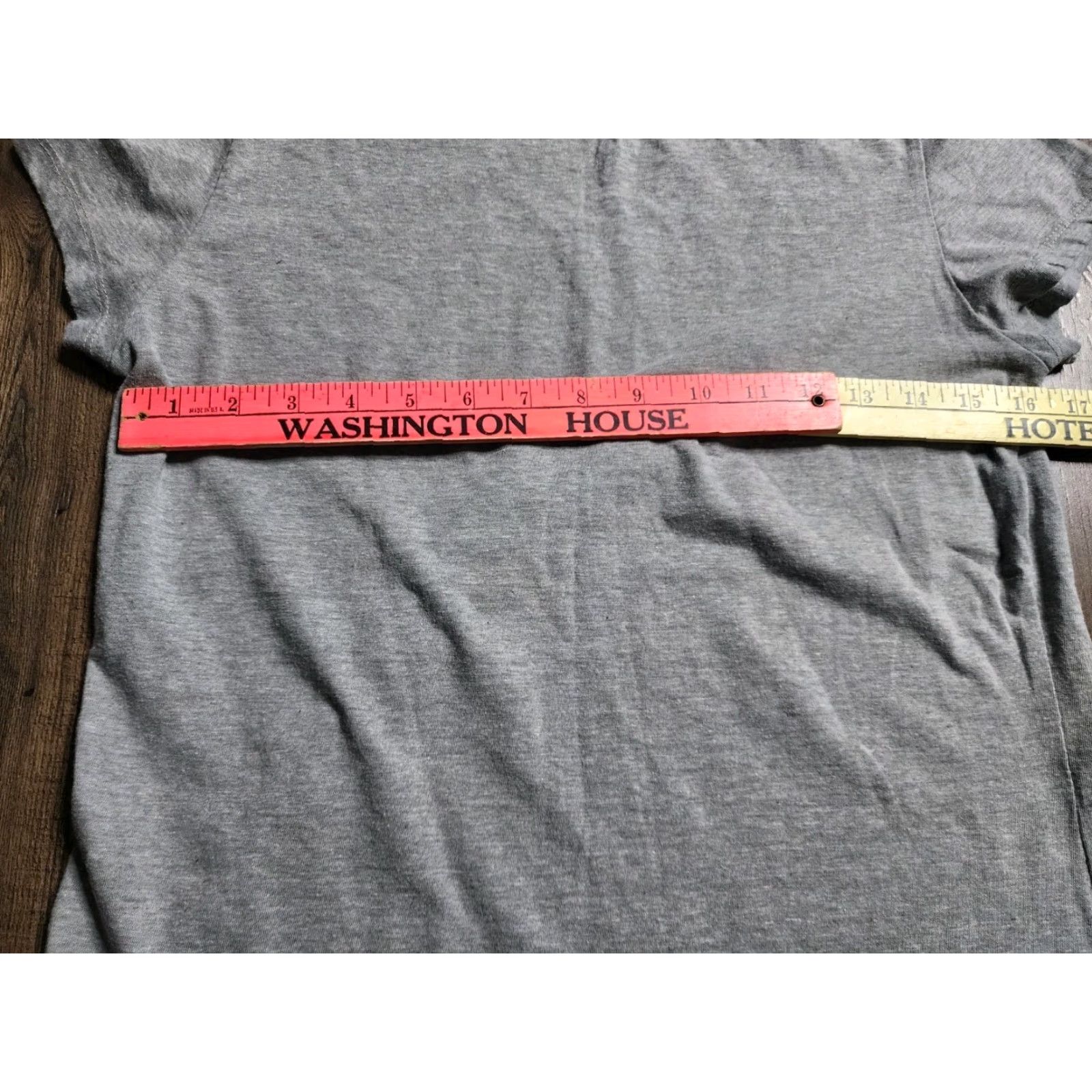 Rainbow Womens XL University of Hawaii Collegiate Rainbow Fitted T Shirt Size XL / US 12-14 / IT 48-50 - 3 Thumbnail