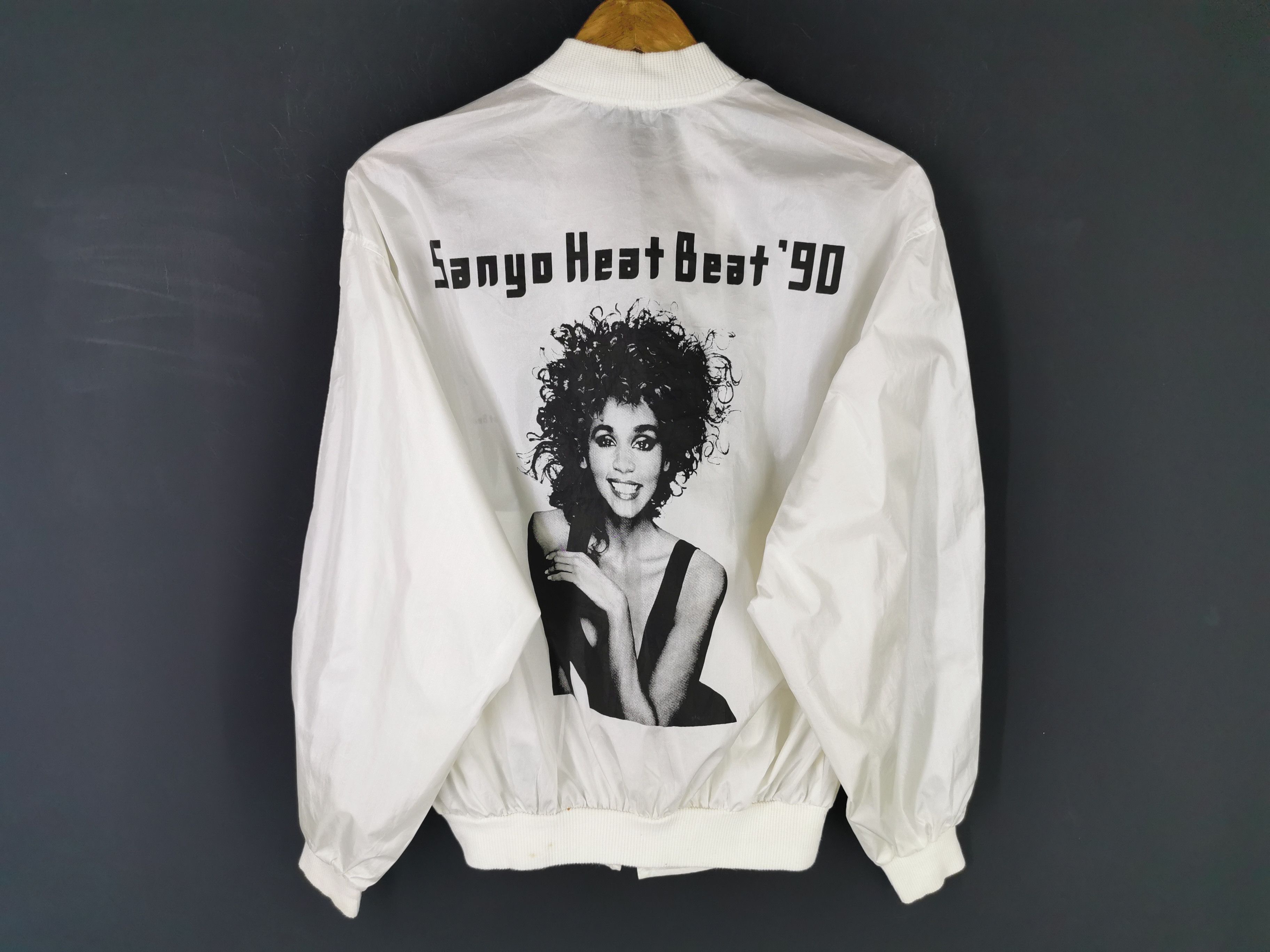 Vintage Vintage 90's Whitney Houston Sanyo Heat Beat Windbreaker Size US M / EU 48-50 / 2 - 2 Thumbnail