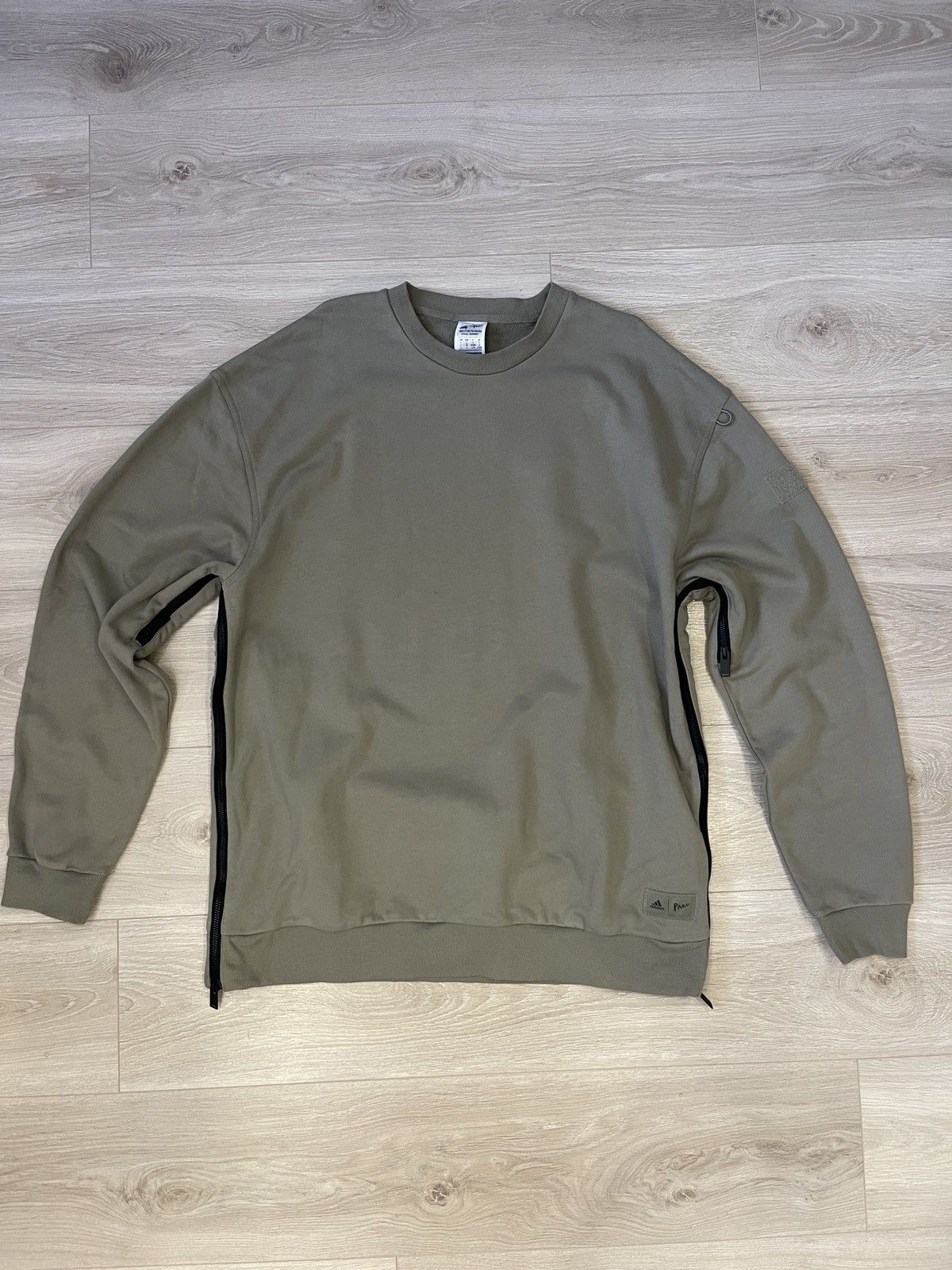 Adidas Men's adidas sweatshirt Loose Pullover Gray Brown oversize Size US L / EU 52-54 / 3 - 8 Thumbnail
