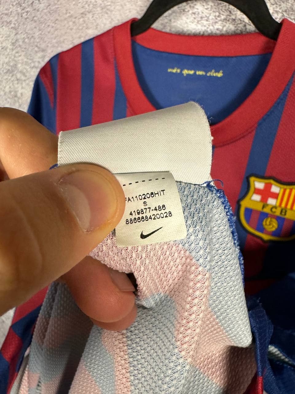 Nike MESSI FC Barcelona 2011/12 Nike Authentic Soccer Jersey S sz Size US S / EU 44-46 / 1 - 12 Thumbnail