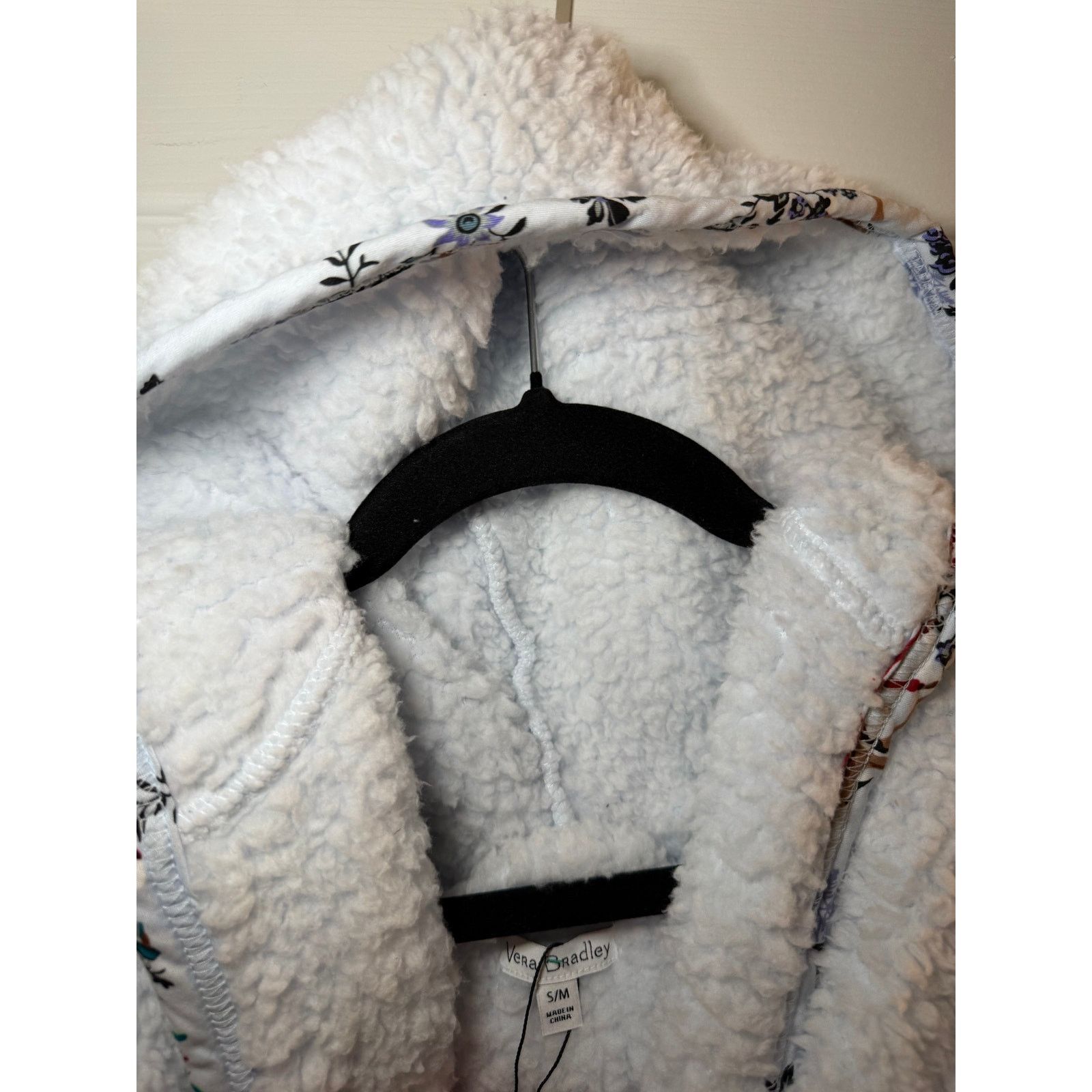 Vera Bradley Vera Bradley Fluffy Fleece Hooded Robe Sherpa White S/M NWT Size ONE SIZE - 4 Thumbnail