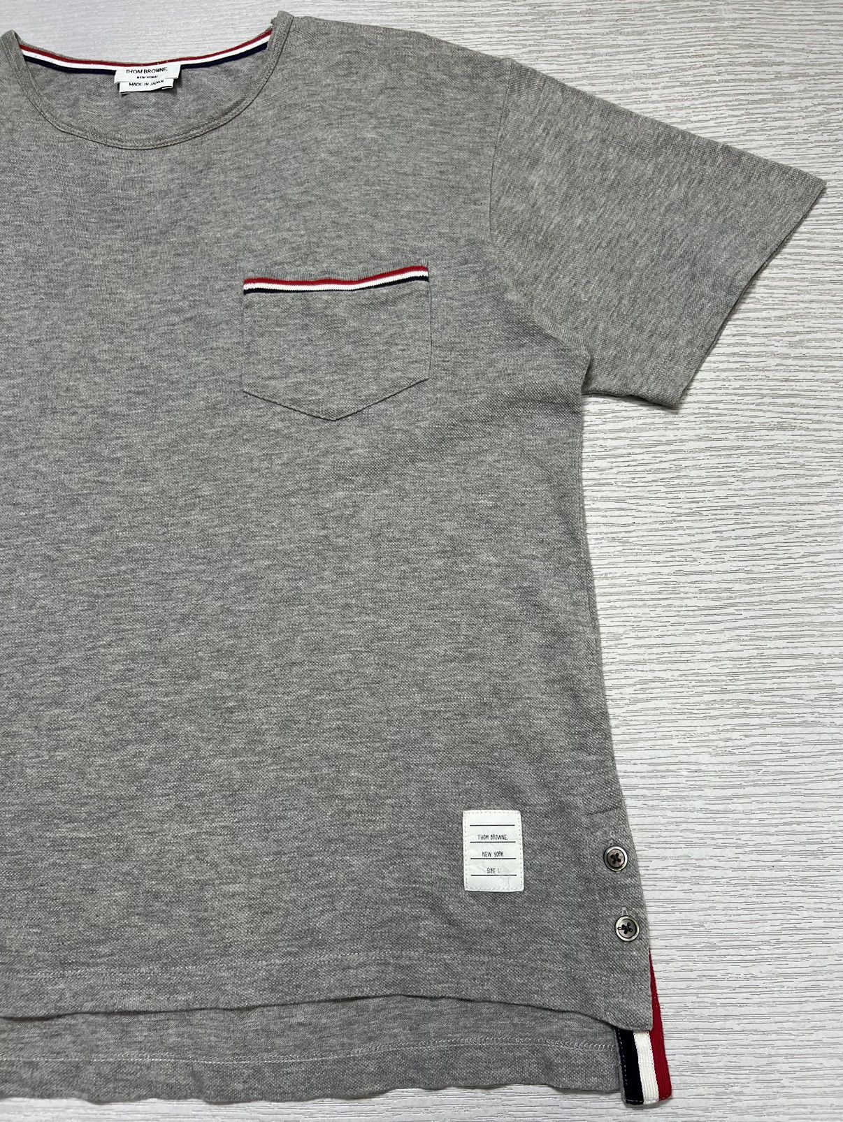 Thom Browne Thom Browne - Chest Pocket Short Sleeve T-Shirt Size US XS / EU 42 / 0 - 5 Thumbnail