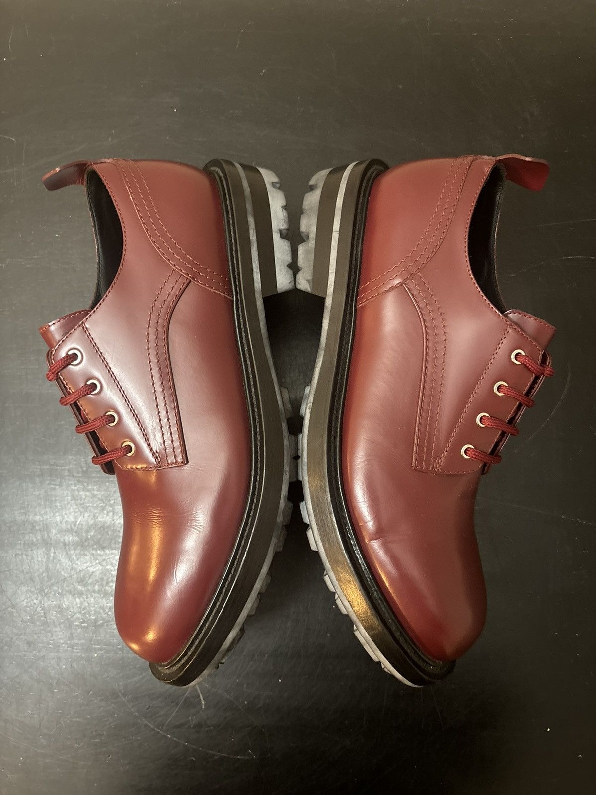 Alexander McQueen Alexander McQueen Patent Leather Platform Derby Brown Black Size US 10 / EU 43 - 4 Thumbnail