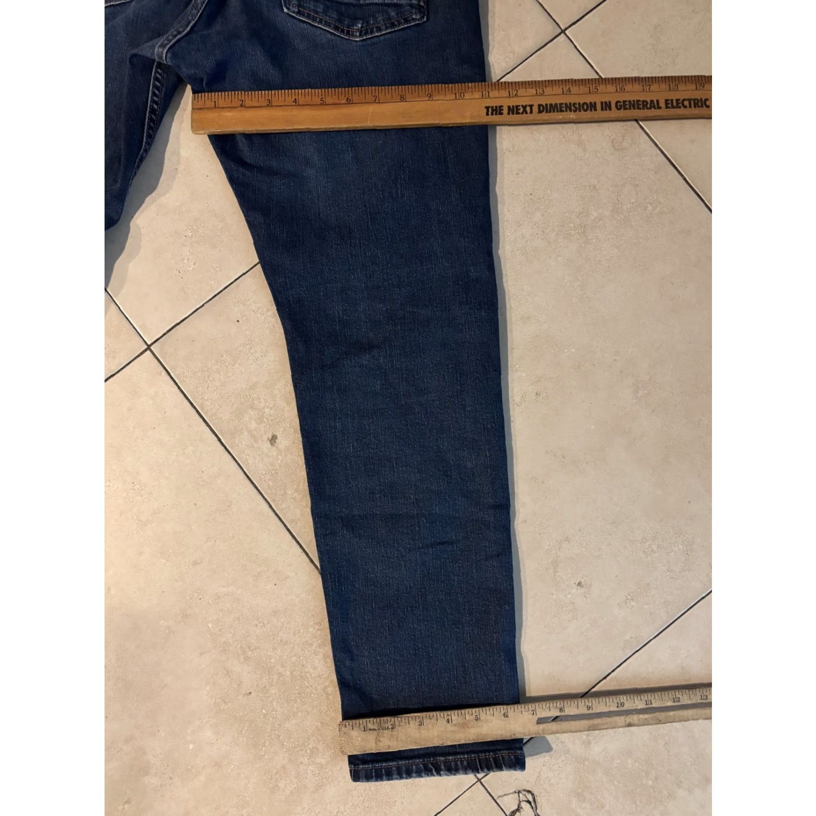 Vintage Boss Delano Jeans Mens 38x31 Blue Medium Wash Slim Tapered Denim 5 Pocket Pants Size US 38 / EU 54 - 8 Thumbnail