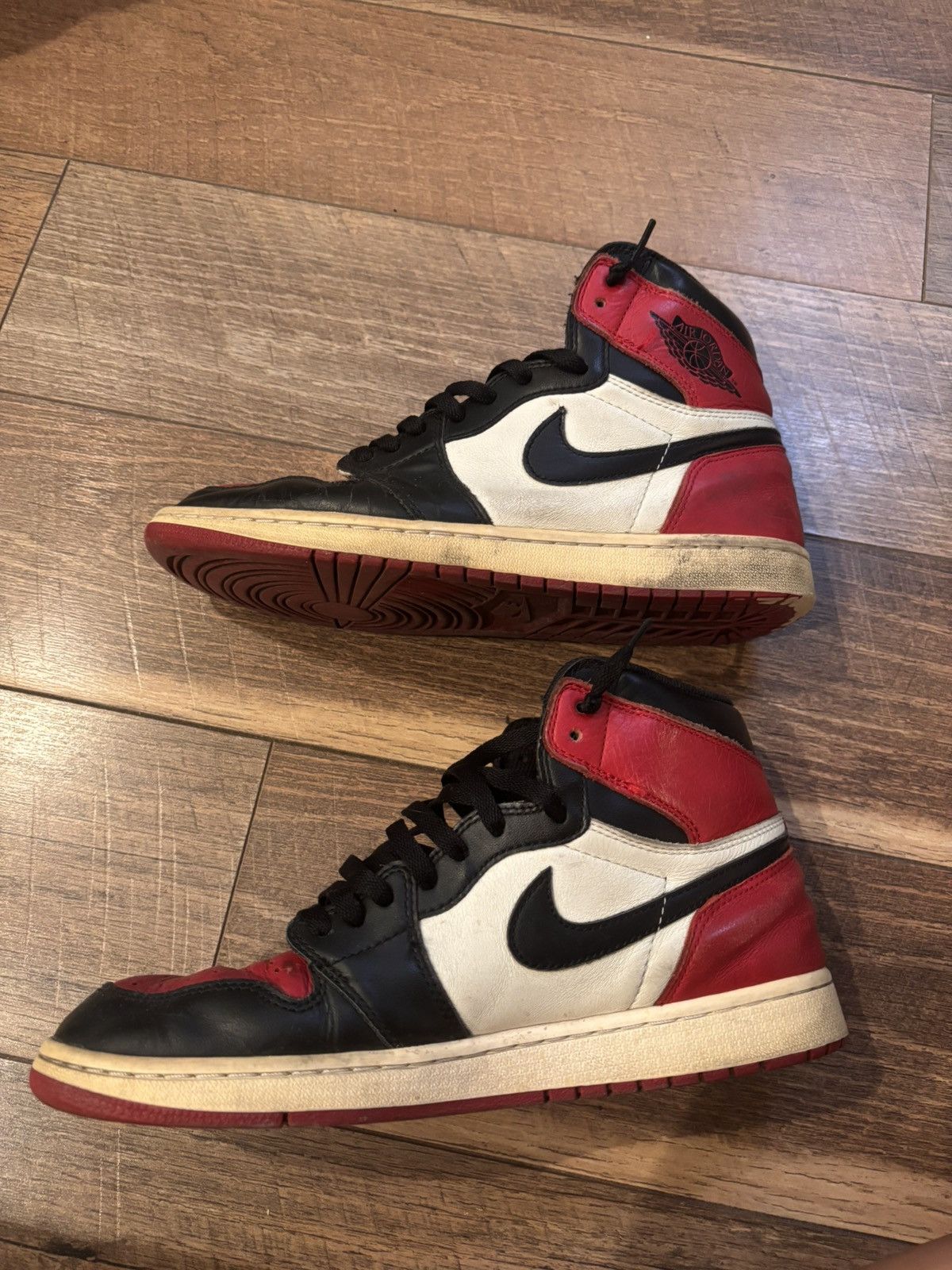 Jordan Brand Bred toe jordan 1s Size US 10.5 / EU 43-44 - 4 Thumbnail