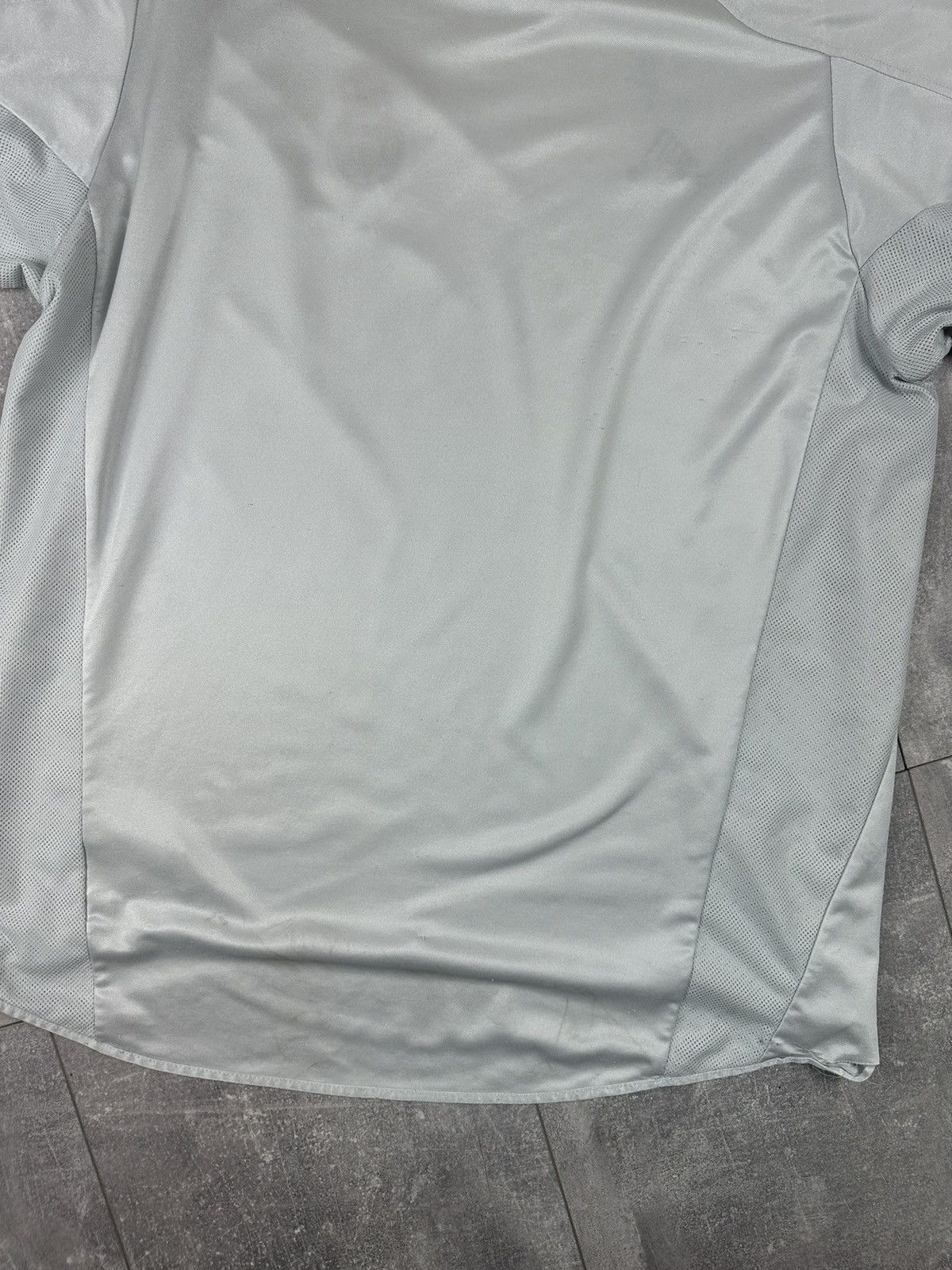 Adidas Adidas Real Madrid 2004/05 Distressed Soccer Jersey Size US XL / EU 56 / 4 - 13 Thumbnail