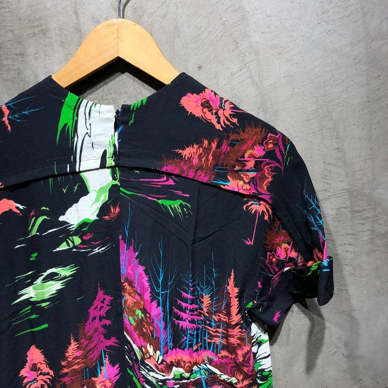 Balenciaga Balenciaga Neon Woodland Blouse Size XS / US 0-2 / IT 36-38 - 6 Thumbnail