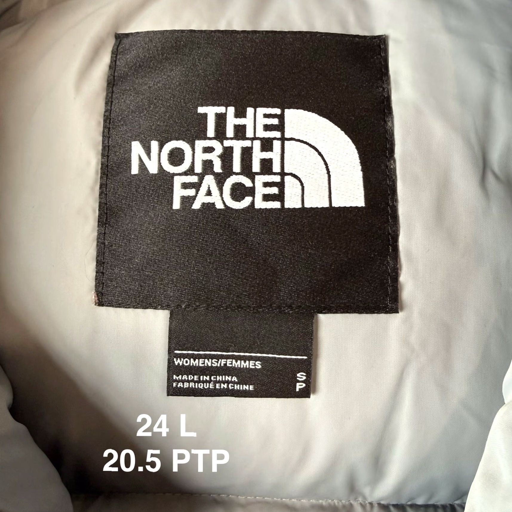 The North Face VINTAGE North Face 700 Vest Women's Small Goose Down Insulated Full Zip Winter Outerwear Jacket/Coat Size S / US 4 / IT 40 - 7 Thumbnail