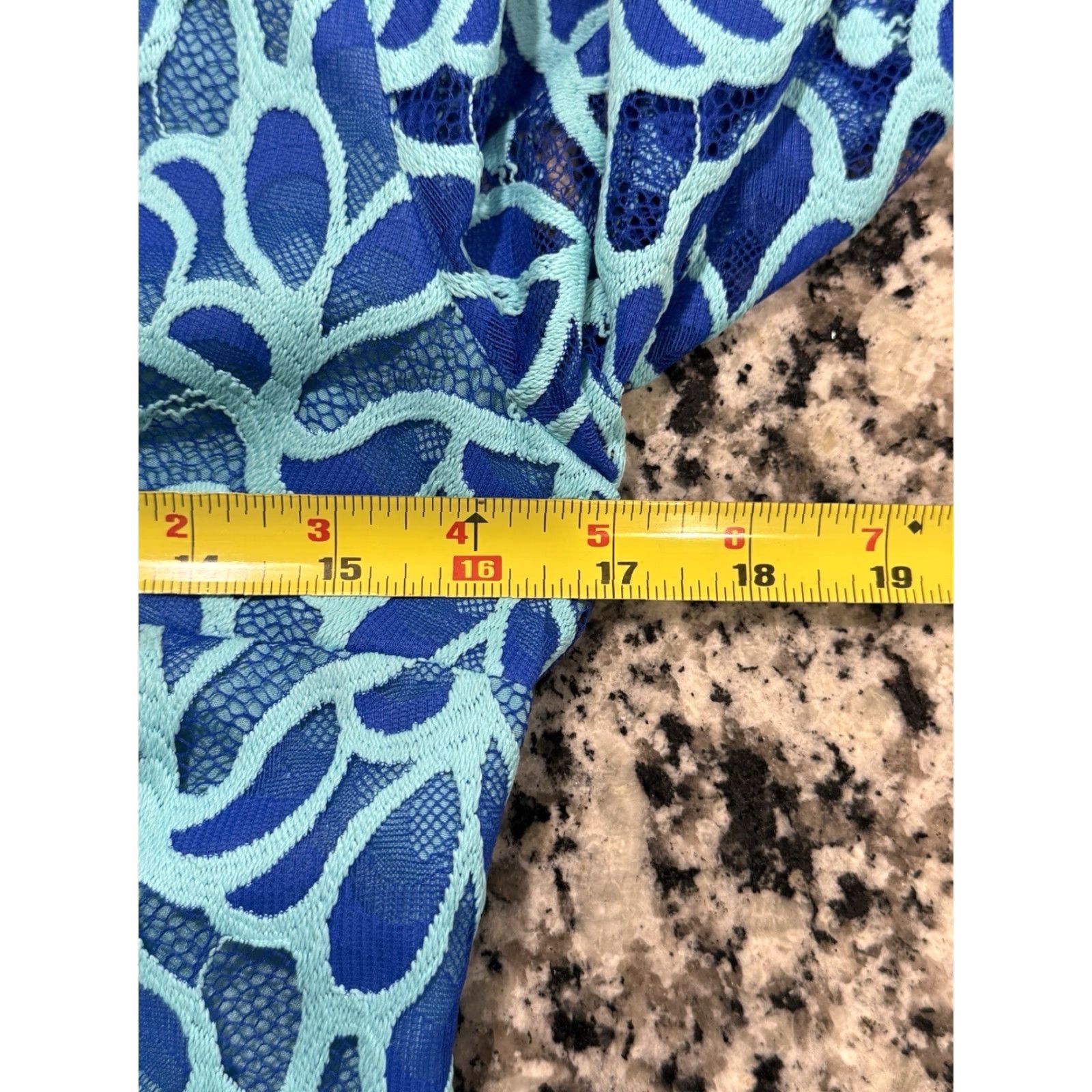 Lilly Pulitzer VINTAGE Lilly Pulitzer Women’s Shift Dress Size 0 Light Blue Lace Mini Cocktail Party Size XS / US 0-2 / IT 36-38 - 3 Thumbnail
