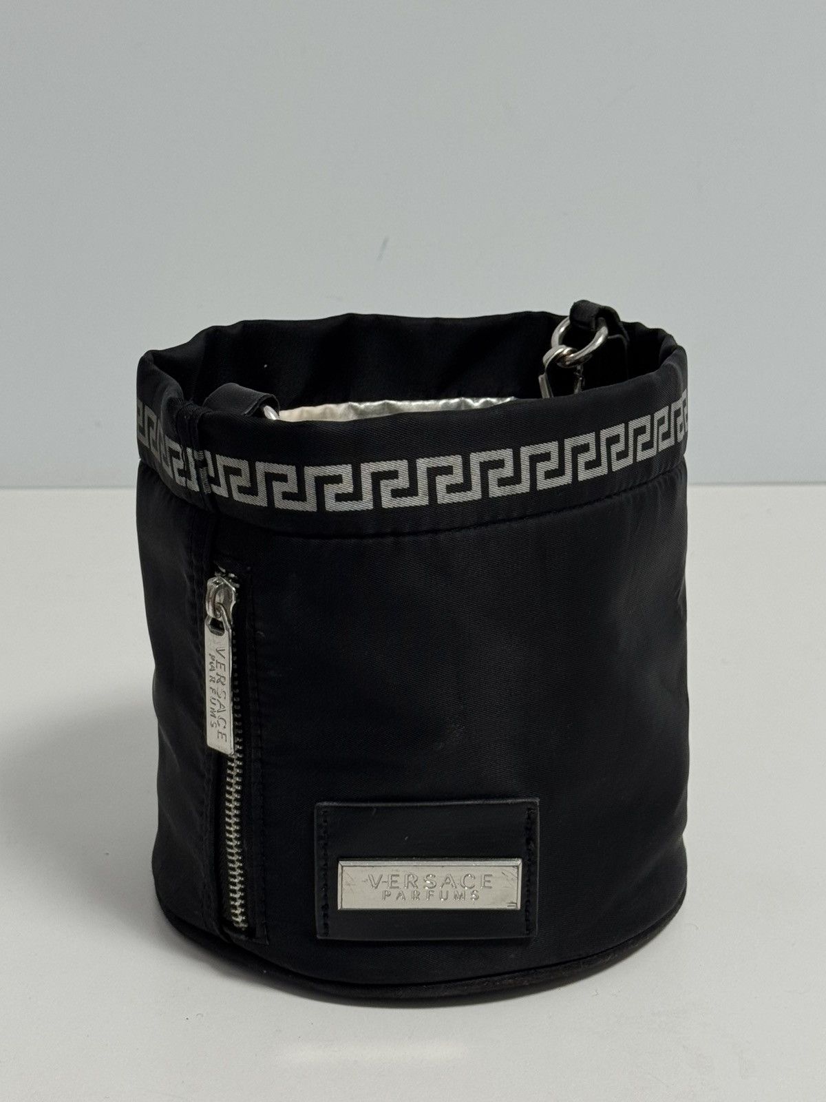 Versace Versace Parfums Black Carry Handbag Totebag And Sports Bag Size ONE SIZE - 24 Thumbnail