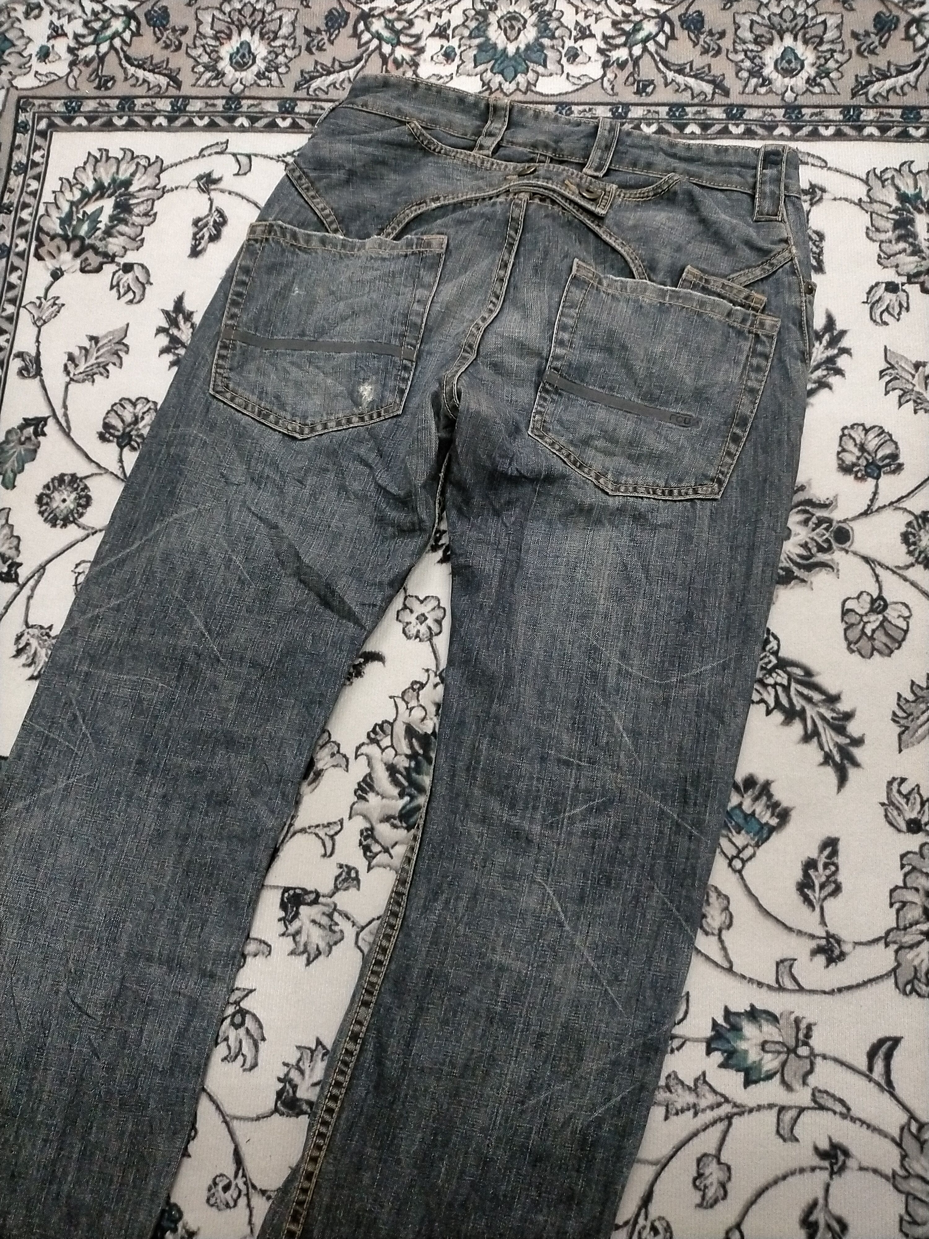 FCUK 🔥Rare🔥Fcuk Buckle Back Distressed Ripped Jeans Size US 30 / EU 46 - 9 Thumbnail