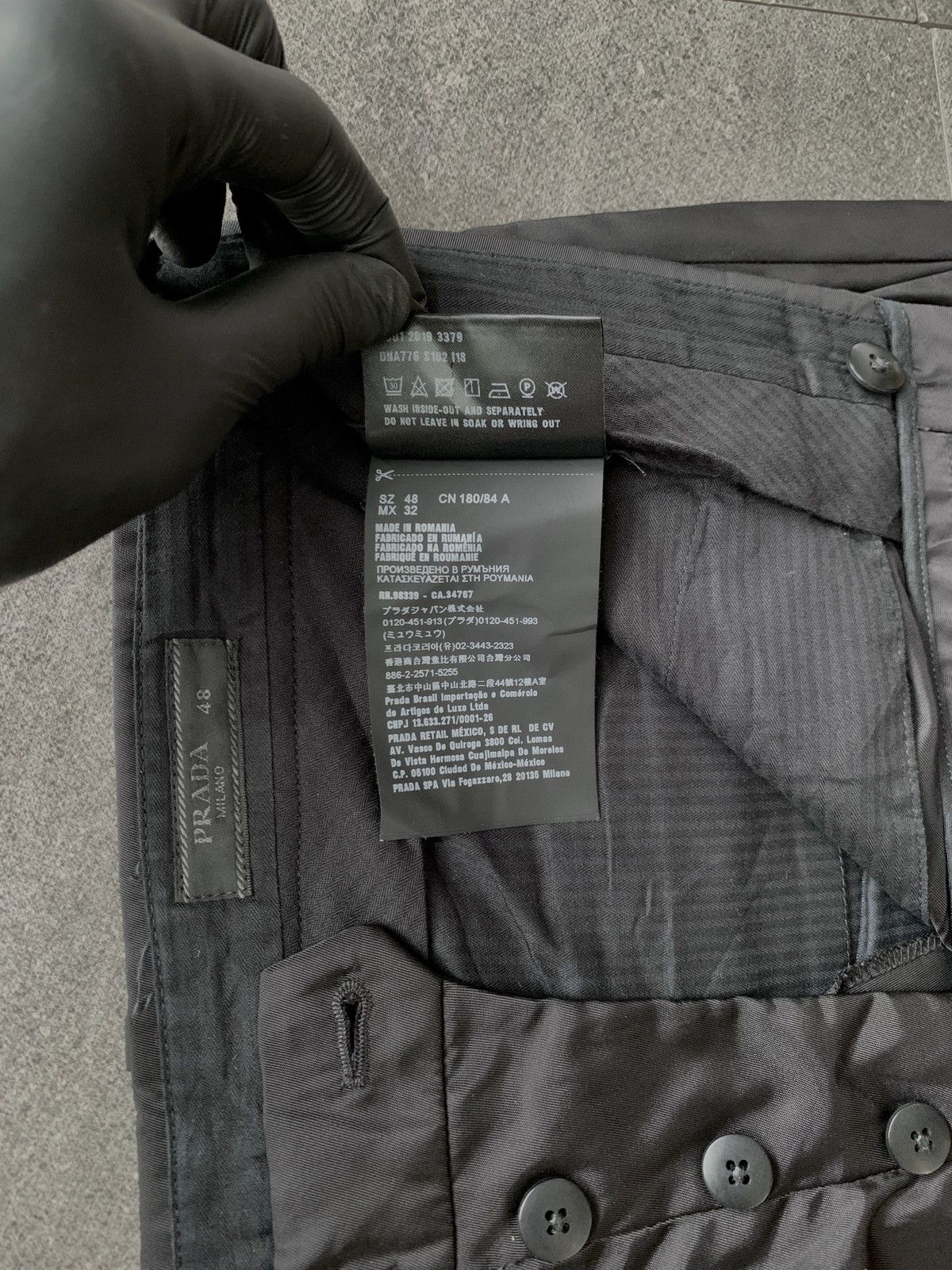 Prada FREE TAX! Garbardine Nylon Cropped Trousers Size US 32 / EU 48 - 11 Thumbnail