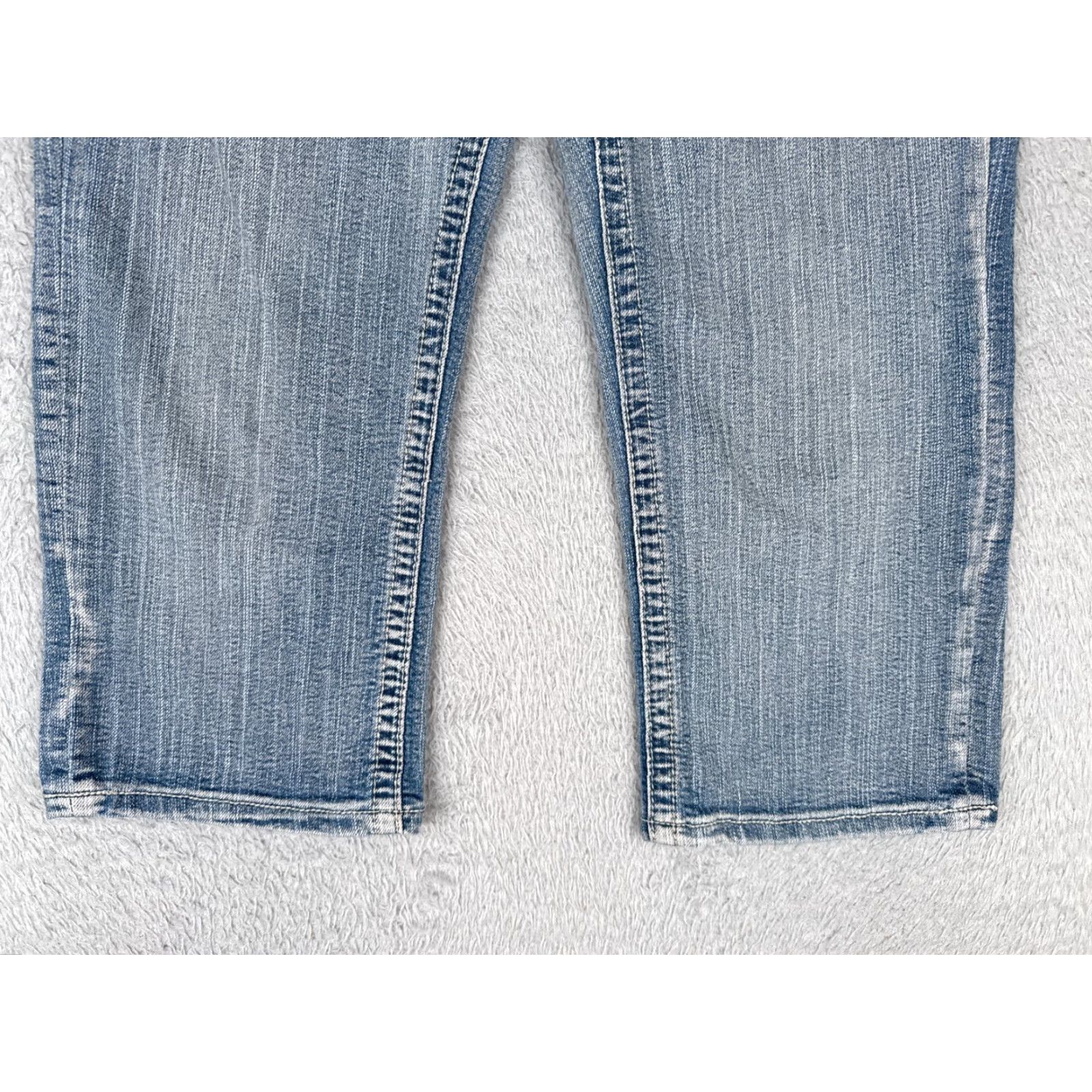Vintage Suko Jeans Women 8 Blue Denim Crop Straight Leg Distressed 29x20 Regular 5-Pocket Design Jeans Womens Shirt? Size 30" / US 8 / IT 44 - 2 Thumbnail