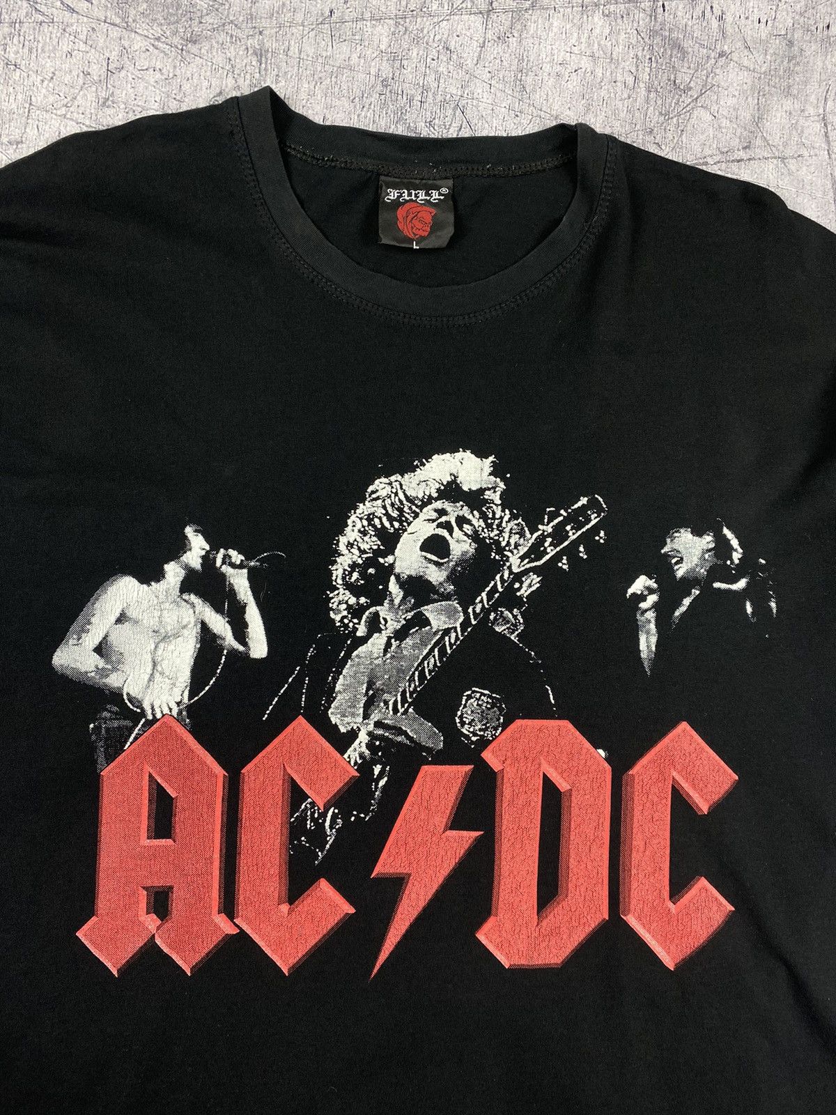 Band Tees Vintage Ac/Dc Rock band tee 90s y2k Size US L / EU 52-54 / 3 - 5 Thumbnail