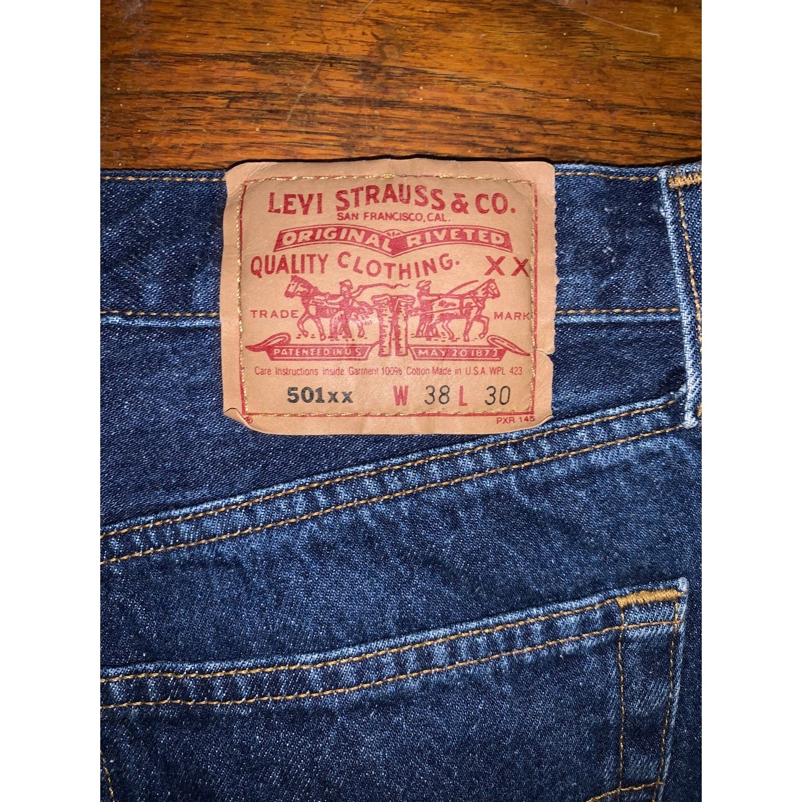 Levi's Levi’s 501xx Jeans Mens 38x30 Made USA April 1997 Vintage Size US 38 / EU 54 - 4 Thumbnail