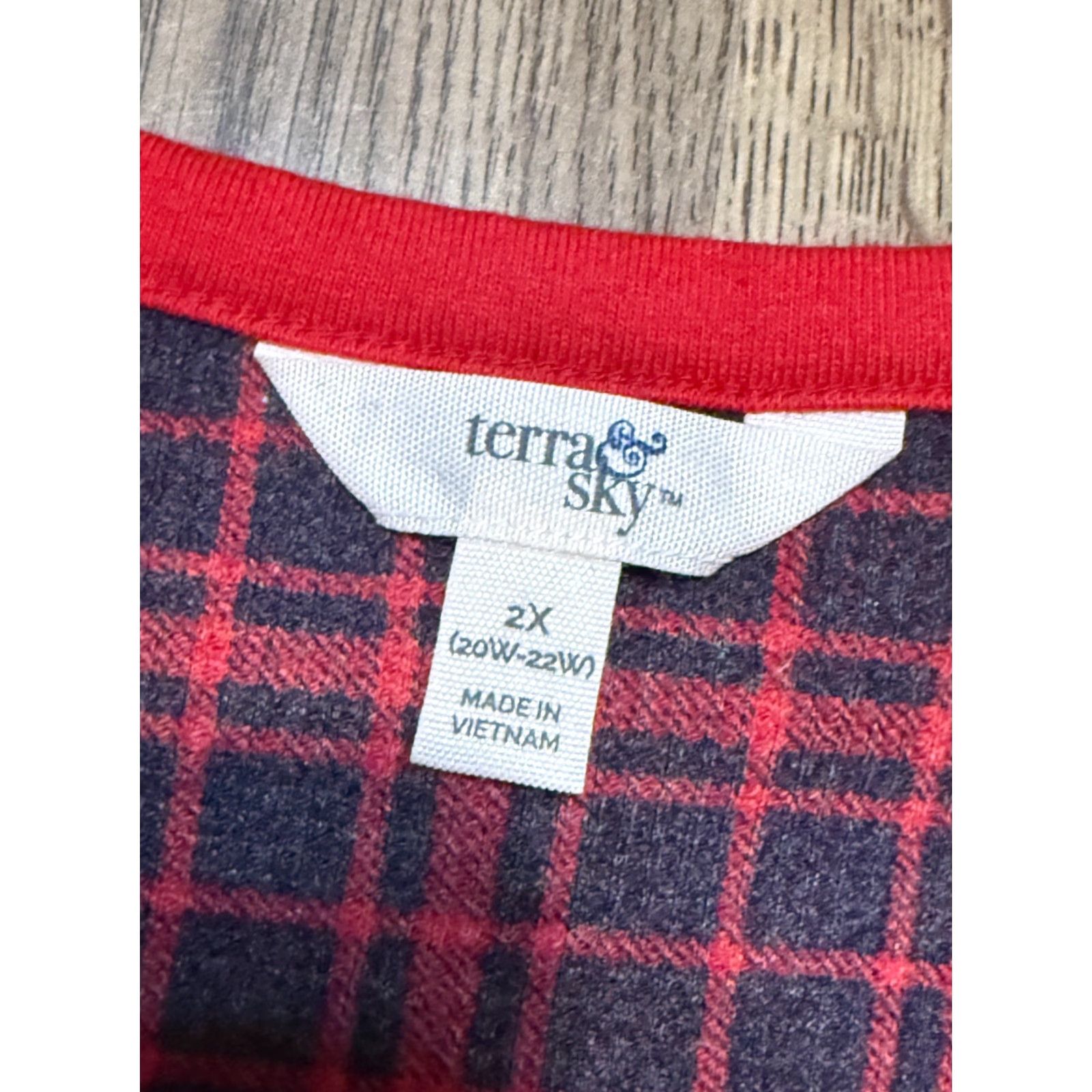 Vintage Terra & Sky Shirt Women's Plus 2X Red Black Plaid Long Sleeve 1/4 Button Shirt Womens Plus 2X Red Black Plaid Long Sleeve 1/4 Button Size XXL / US 16-18 / IT 52-54 - 5 Thumbnail