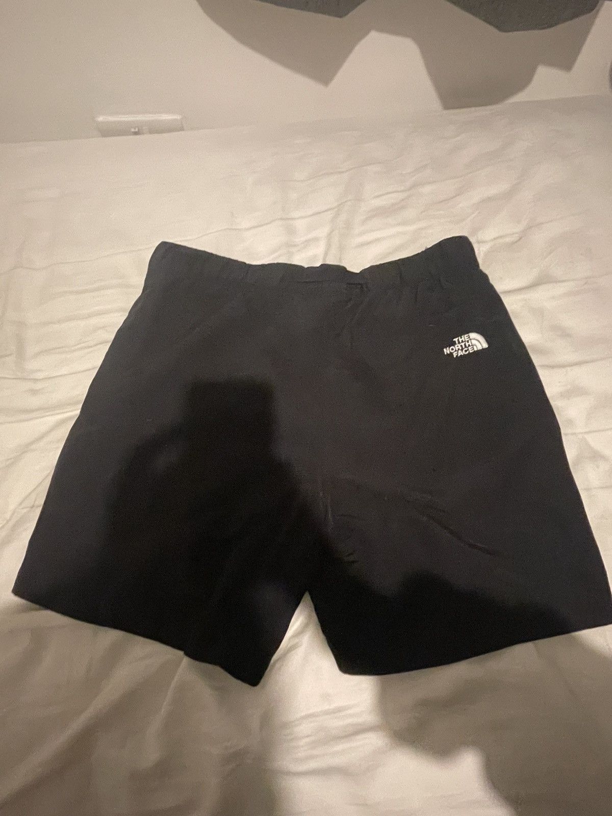 The North Face Black hommes north face shorts Size US 30 / EU 46 - 2 Thumbnail