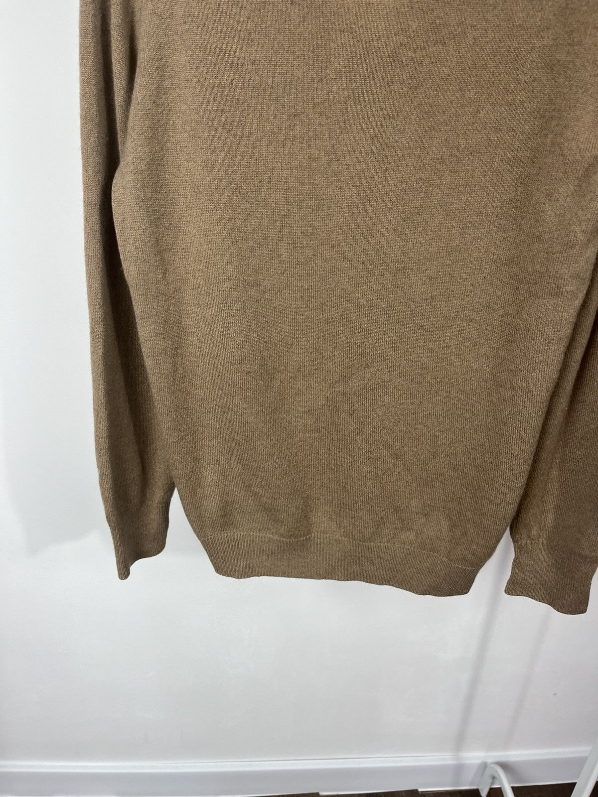 Other Women’s Eric Bompard 100% Cashmere V-Neck Sweater Size S Size S / US 4 / IT 40 - 11 Thumbnail