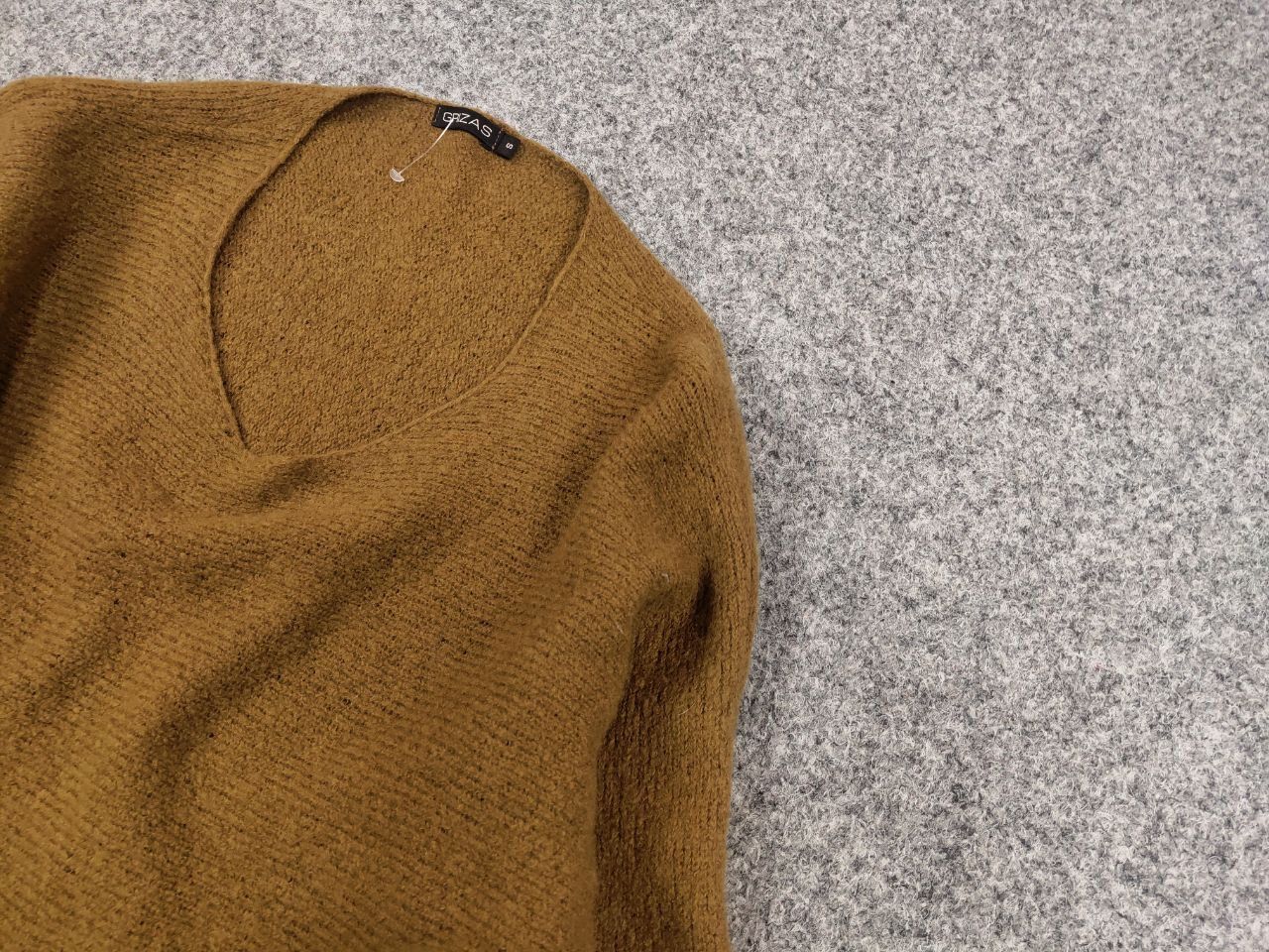 Japanese Brand Grizas Design Light Wool Blend Fowers yellow tint Sweater Size XS / US 0-2 / IT 36-38 - 4 Thumbnail