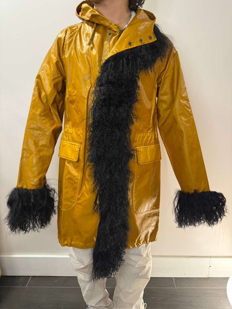 Other Vinyl Yellow Coat with real mongolian Fur Size US L / EU 52-54 / 3 - 9 Thumbnail