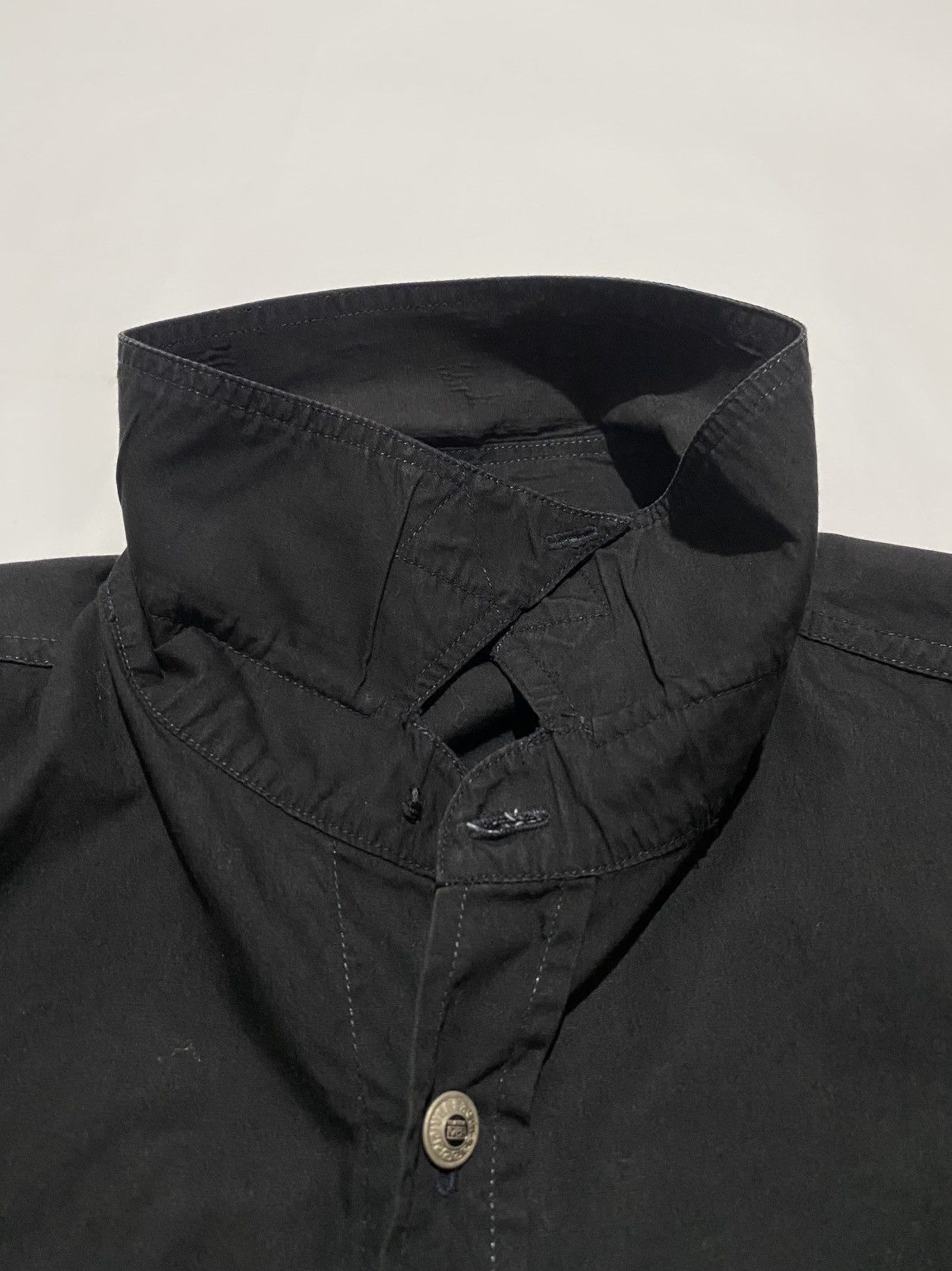 Designer × Versace × Vintage VINTAGE VERSACE CLASSIC V2 BLACK ON BLACK FORMAL SHIRT Size US XL / EU 56 / 4 - 9 Thumbnail