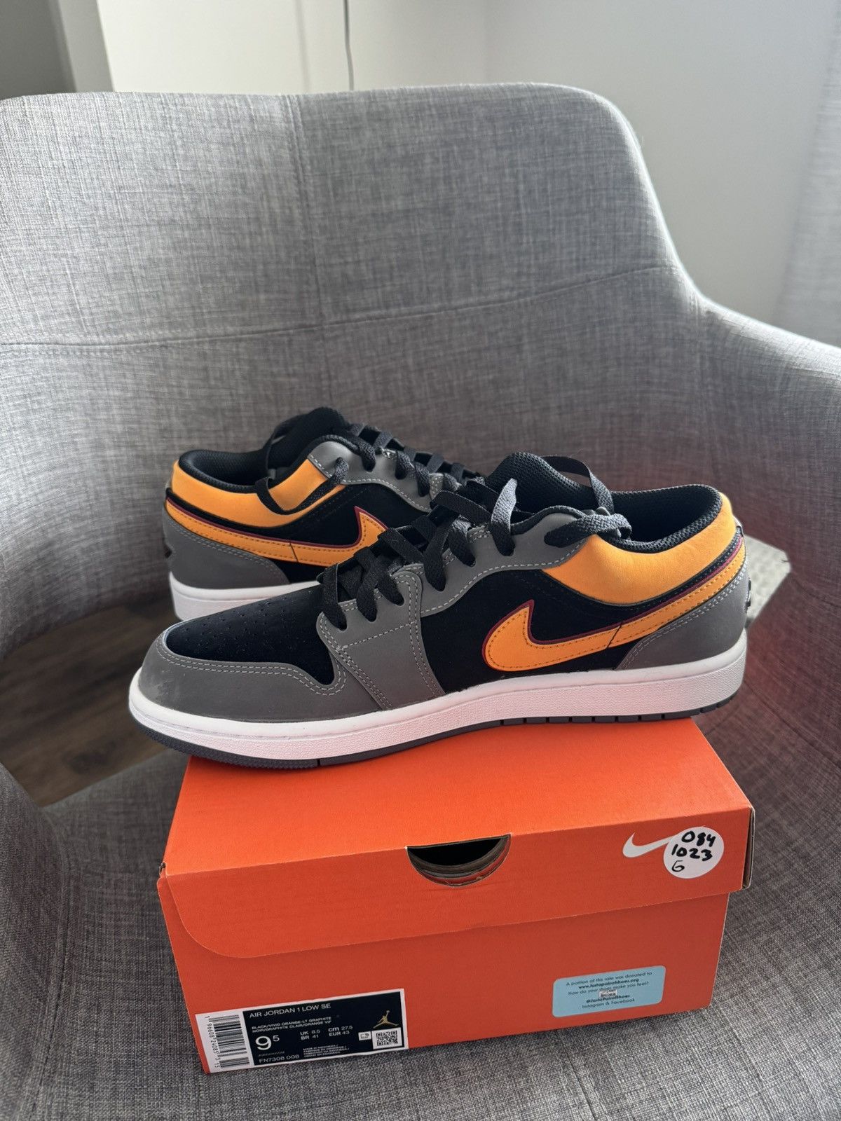 Jordan Brand Air Jordan 1 Low SE Size US 9.5 / EU 42-43 - 5 Thumbnail