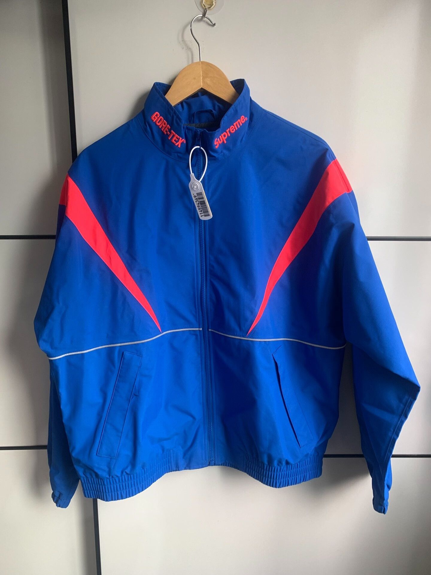 Supreme Supreme GORE-TEX Court Jacket SS19 Size US L / EU 52-54 / 3 - 1 Thumbnail