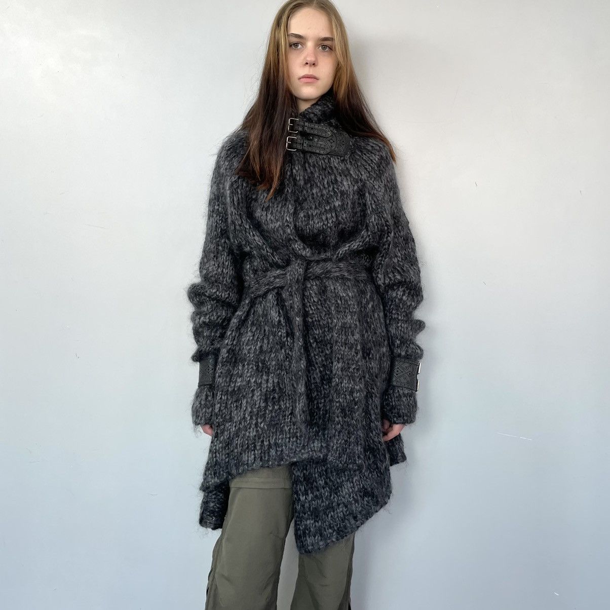 Alexander McQueen 🔥RARE🔥Alexander McQueen Asymmetric Wool Knitted Coat sz M Size M / US 6-8 / IT 42-44 - 3 Thumbnail
