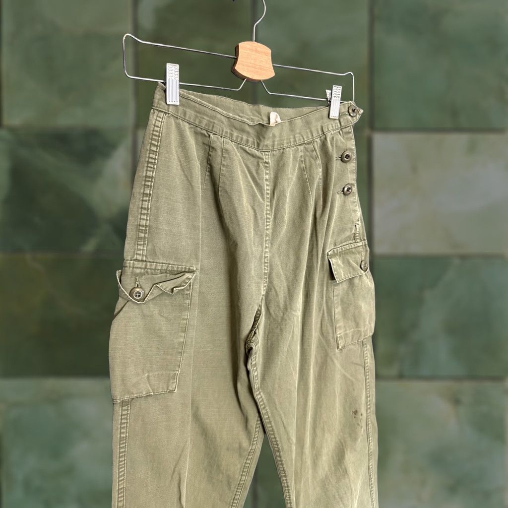 Olive VINTAGE US Army Cargo Pants Women Olive Green Size 12 OG-107 60’s Size 34" / US 12 / IT 48 - 1 Thumbnail