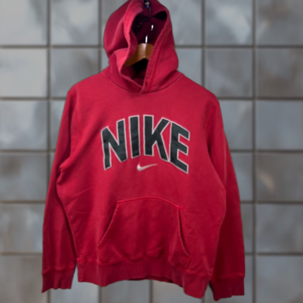 Nike VINTAGE Nike Hoodie Middle Swoosh Large M Red 90s Outdoor Pullover Hooded Men Boy? Size US M / EU 48-50 / 2 - 1 Thumbnail