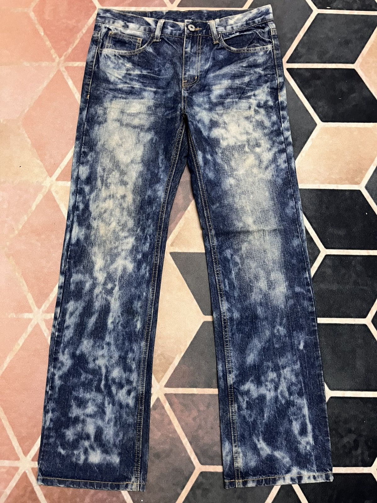 Japanese Brand strawberry leaves japanese brand acid wash jeans Size US 33 - 4 Thumbnail
