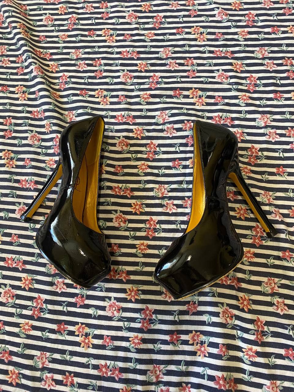 Yves Saint Laurent Yves Saint Laurent Women's Heels Casual Size US 7 / IT 37 - 5 Thumbnail