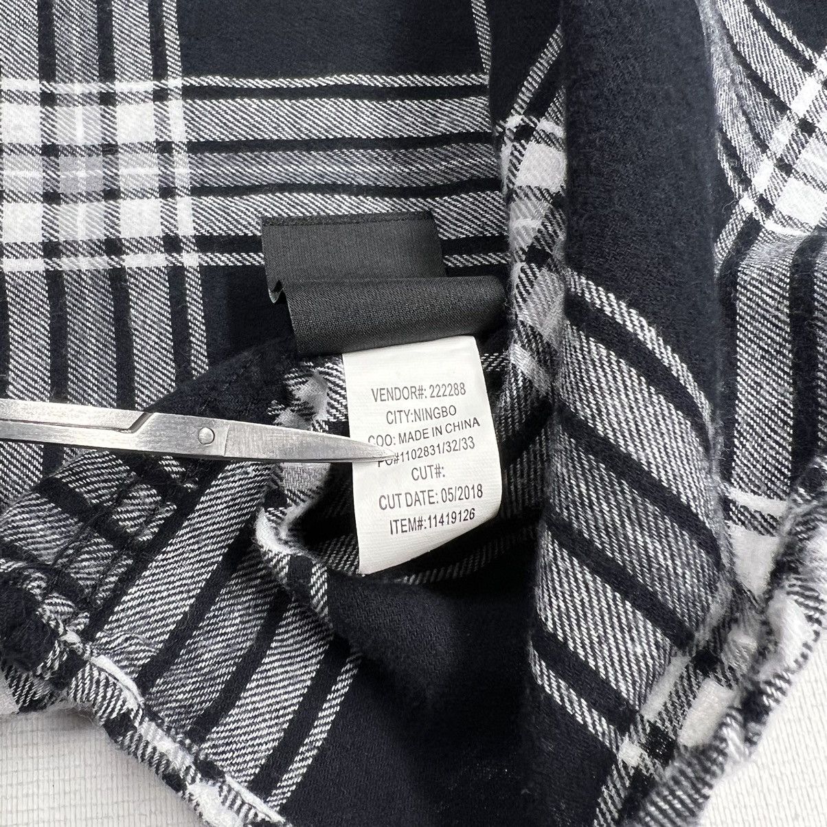 Other Black Craft Cult Flannel Shirt Black Plaid Button Up Graphic Size US L / EU 52-54 / 3 - 11 Thumbnail