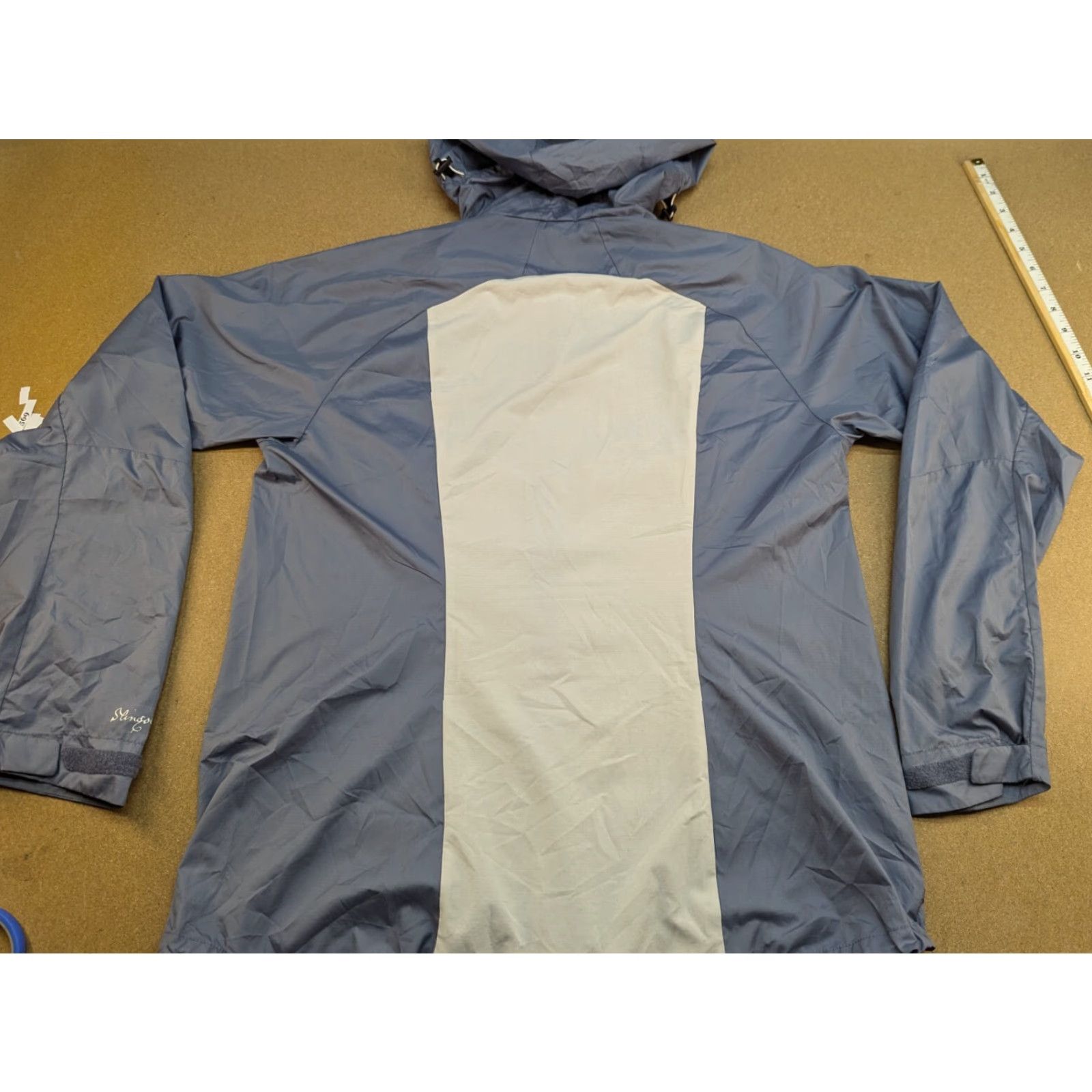Vintage Bergans Ulta Lightweight Jacket Gray Slingsby Outdoor Hooded L Long Sleeve Zip Womens L Size L / US 10 / IT 46 - 2 Thumbnail