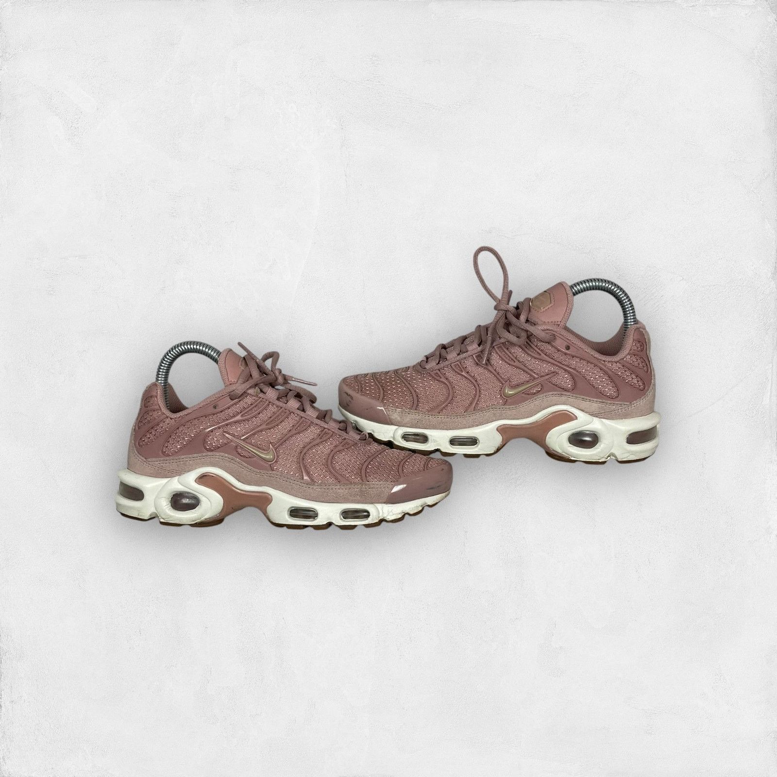 Nike Nike Air Max Plus 605112-603 Women's Particle Pink Shoes 6.5 Size US 6.5 / IT 36.5 - 1 Thumbnail