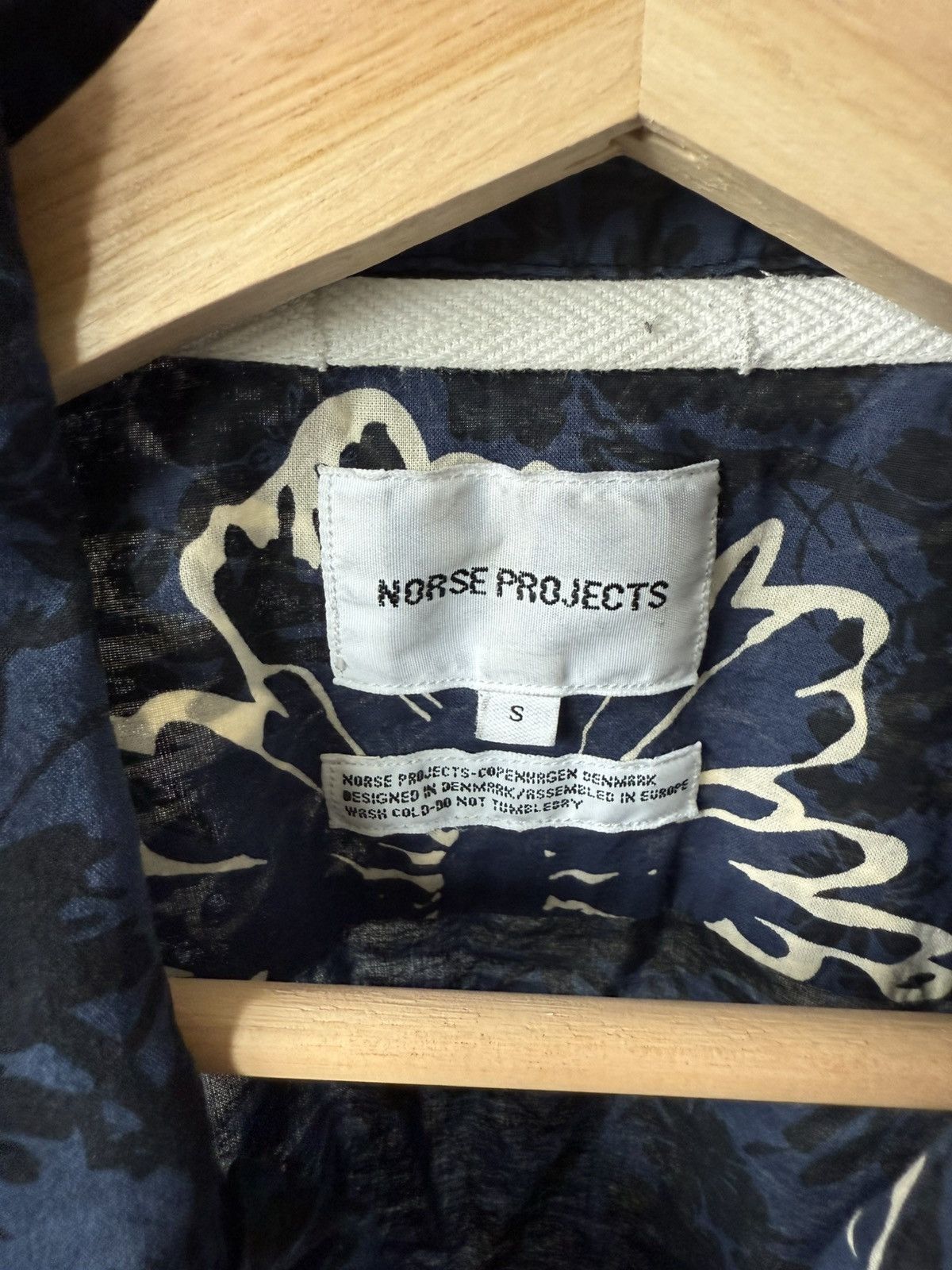 Norse Projects Contrast Flower Button-Up Shirt Size US S / EU 44-46 / 1 - 3 Thumbnail