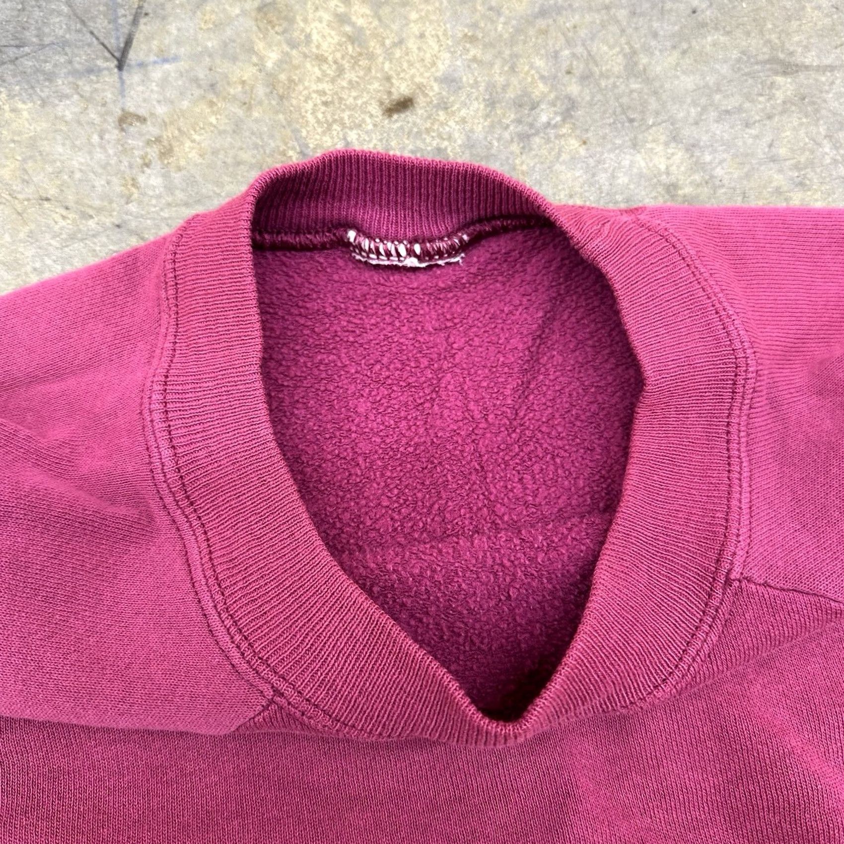 Pinko VINTAGE Sweatshirt Raglan Crewneck Distressed Pink 80s 90s USA L Mens Cotton Blend 50/50 Size US L / EU 52-54 / 3 - 2 Thumbnail