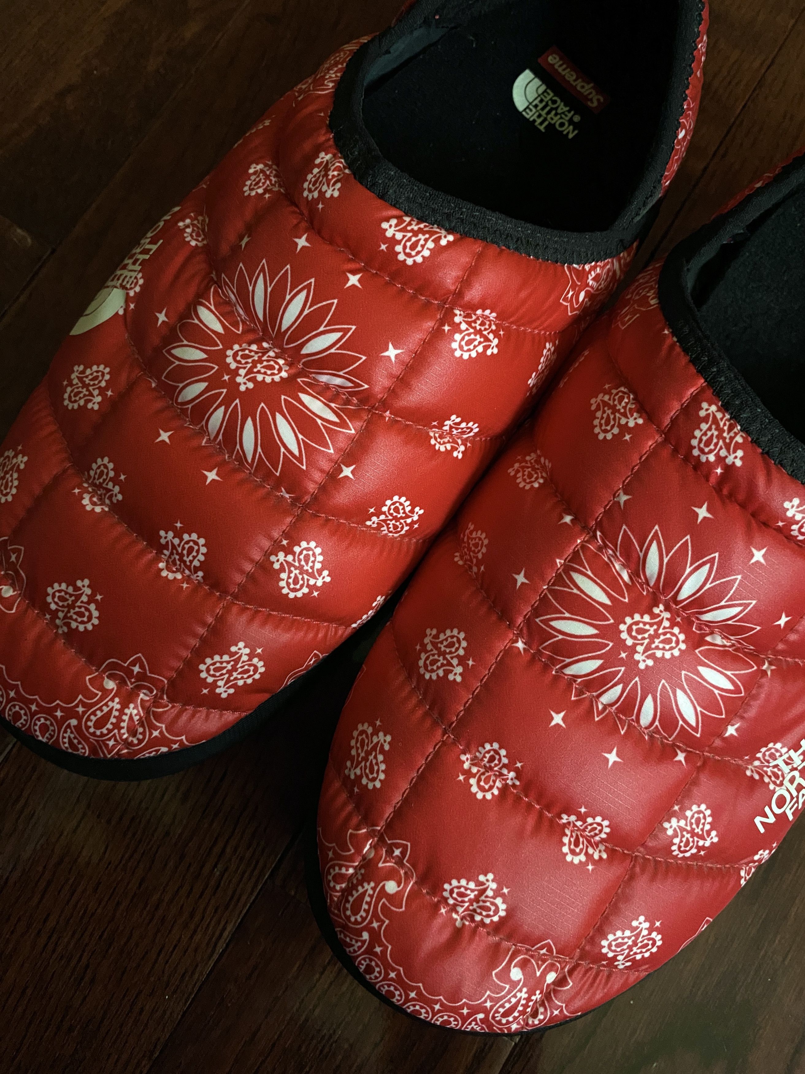 Supreme × The North Face Bandana Traction Mule FW14 Size US 9 / EU 42 - 2 Thumbnail