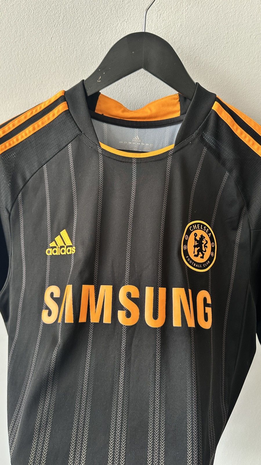 Adidas Chelsea FC 2010-11 Away Football Shirt Jersey Adidas Size M Size US M / EU 48-50 / 2 - 8 Thumbnail