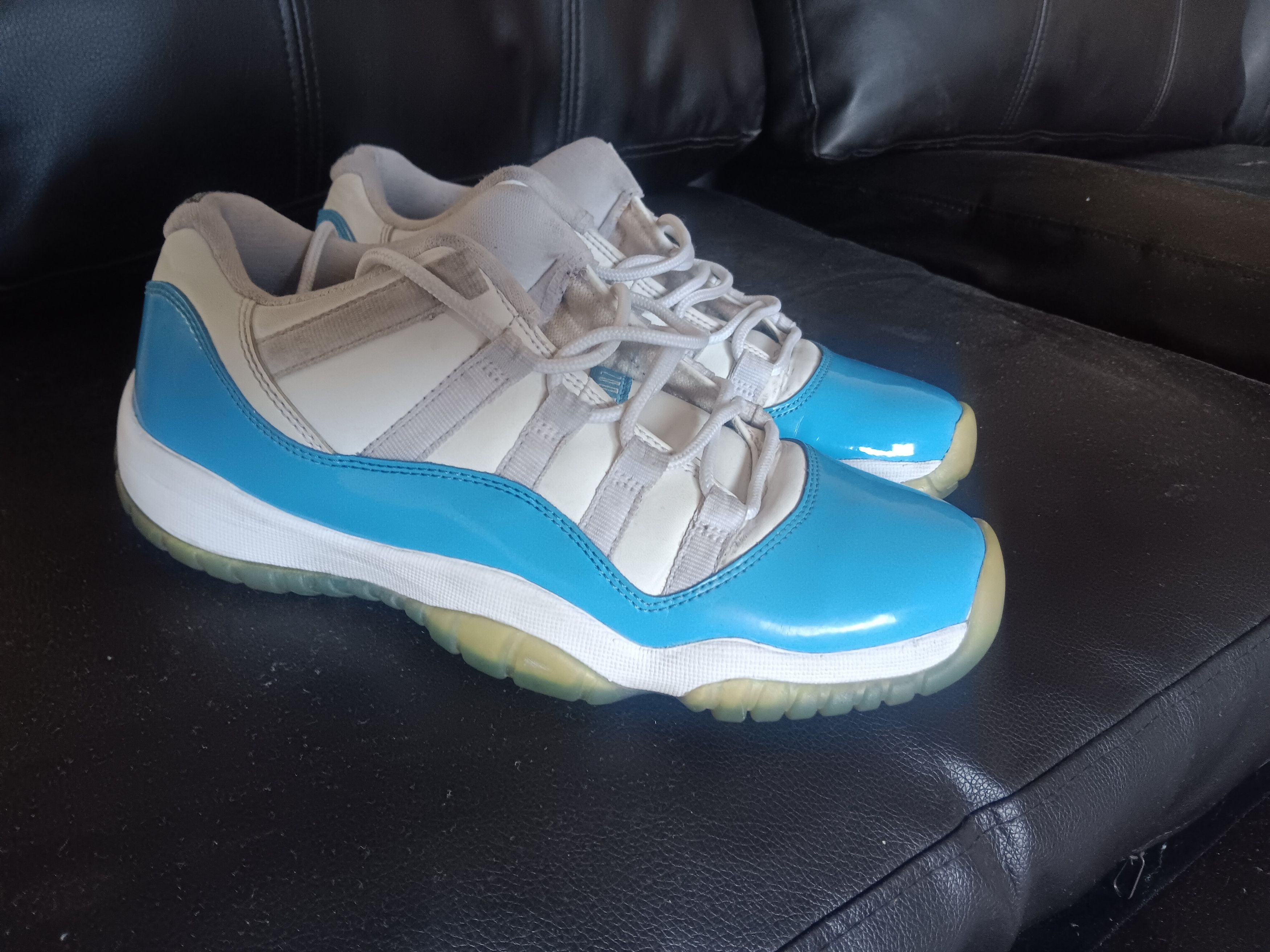 Jordan Brand Nike Air Jordan Retro 11 Size US 6.5 / EU 39-40 - 3 Thumbnail