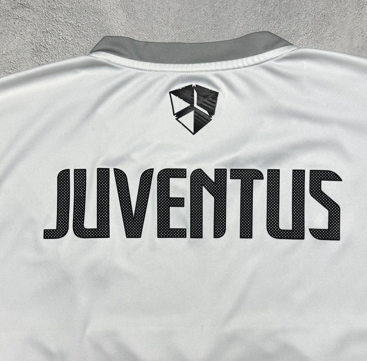 Nike Juventus 2011 2012 Pre-Match Shirt Jersey Long Sleeve Nike Size US XXL / EU 58 / 5 - 10 Thumbnail