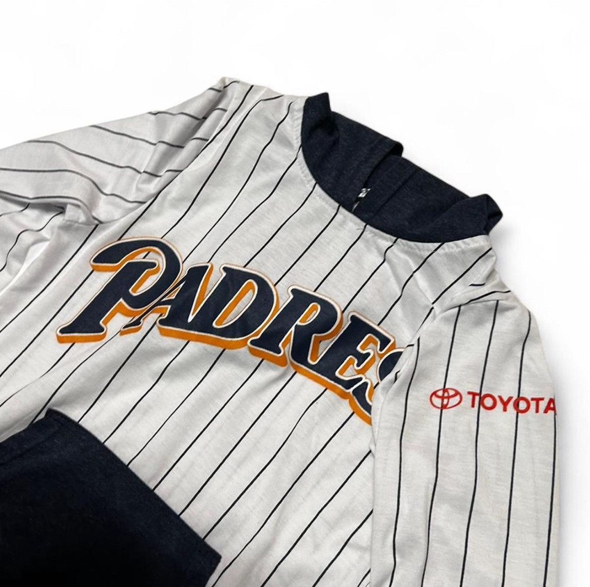 Other (L) Youth White San Diego Padres Vintage Lightweight Hoodie Size US L / EU 52-54 / 3 - 3 Thumbnail