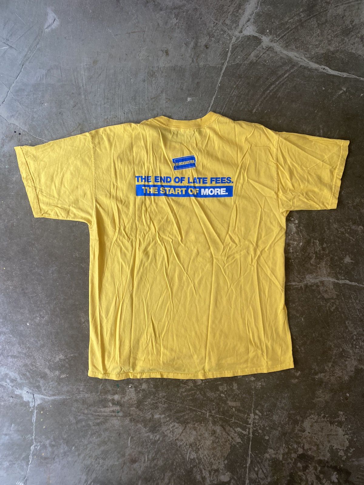Vintage Vintage Blockbuster THE END OF LATE FEES Slogan Tee Kapital Size US XL / EU 56 / 4 - 3 Thumbnail