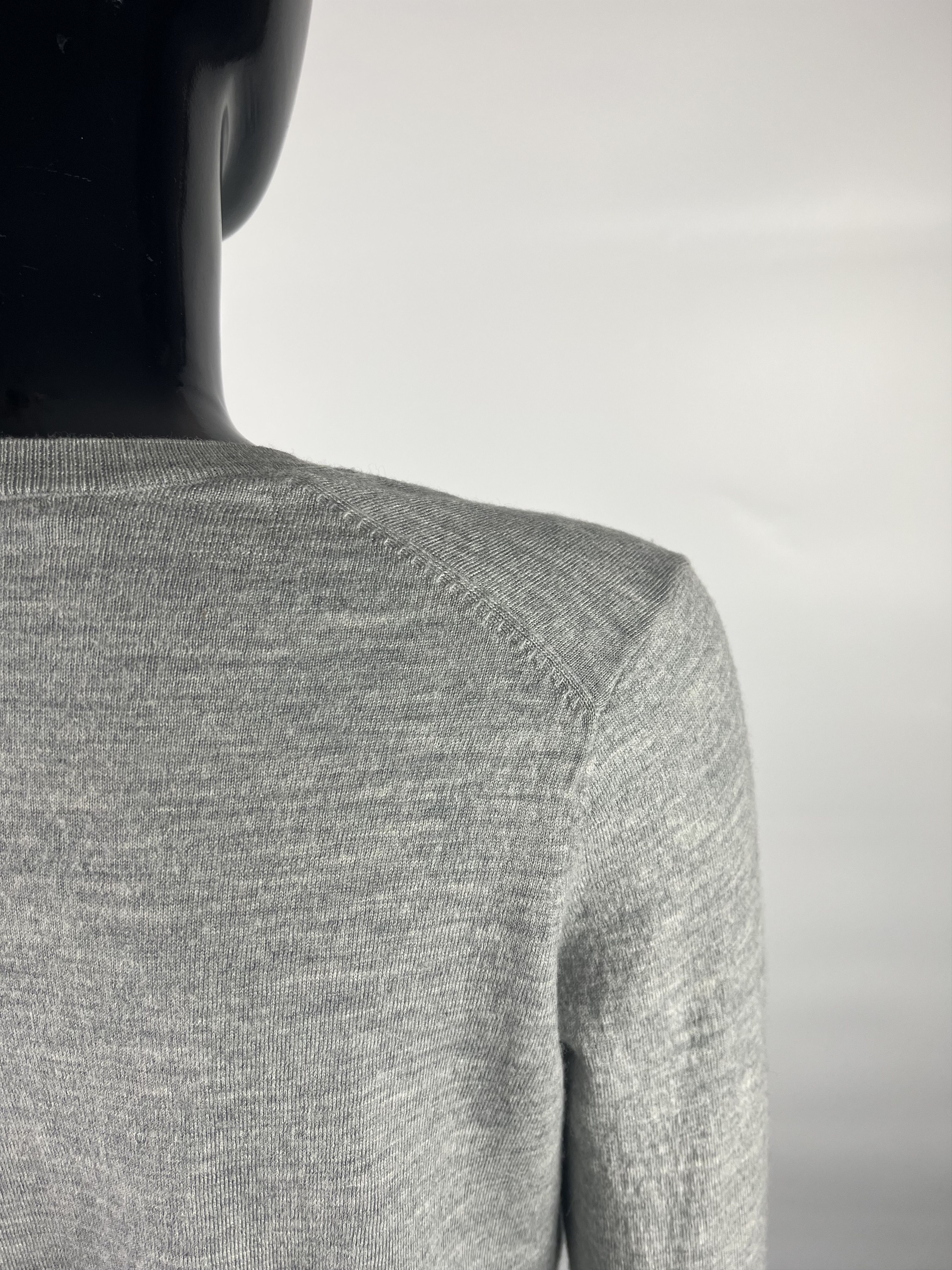 Cos COS Women's Gray 100% Wool V-Neck Sweater Size XS Size XS / US 0-2 / IT 36-38 - 3 Thumbnail