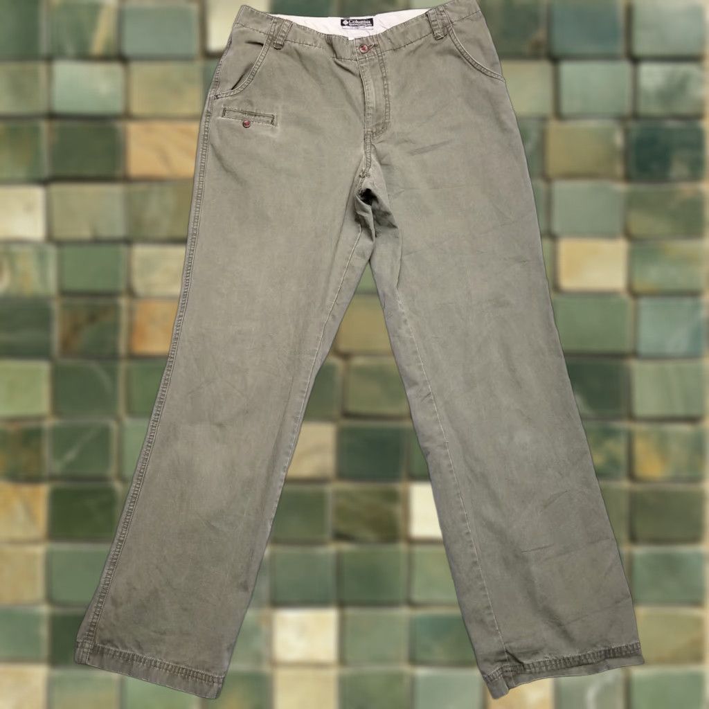 Olive Columbia Pants Womens 10 32x30 Olive Green Twill Flat Front 100% Cotton Hiking Casual Outdoor Size 32" / US 10 / IT 46 - 1 Thumbnail