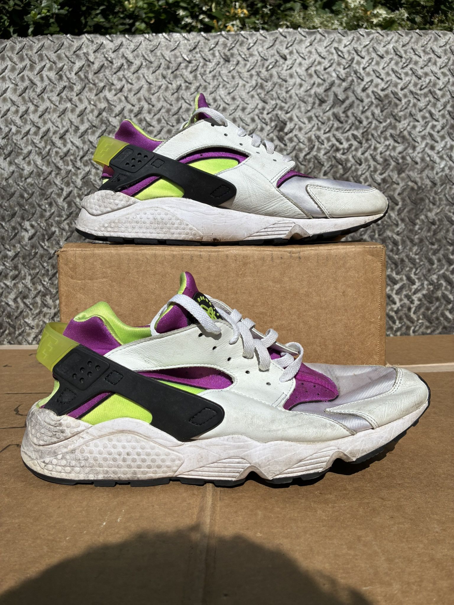 Nike Size 12 - Nike Air Huarache Magenta White Purple Black Suede Size US 12 / EU 45 - 1 Thumbnail