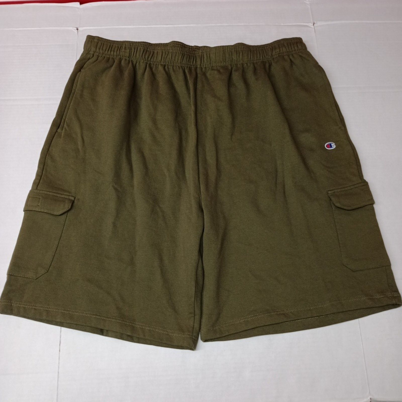 Champion Champion Fleece Cargo Sweat Shorts Mens Size 3XL Olive Green Size US 44 / EU 60 - 1 Thumbnail