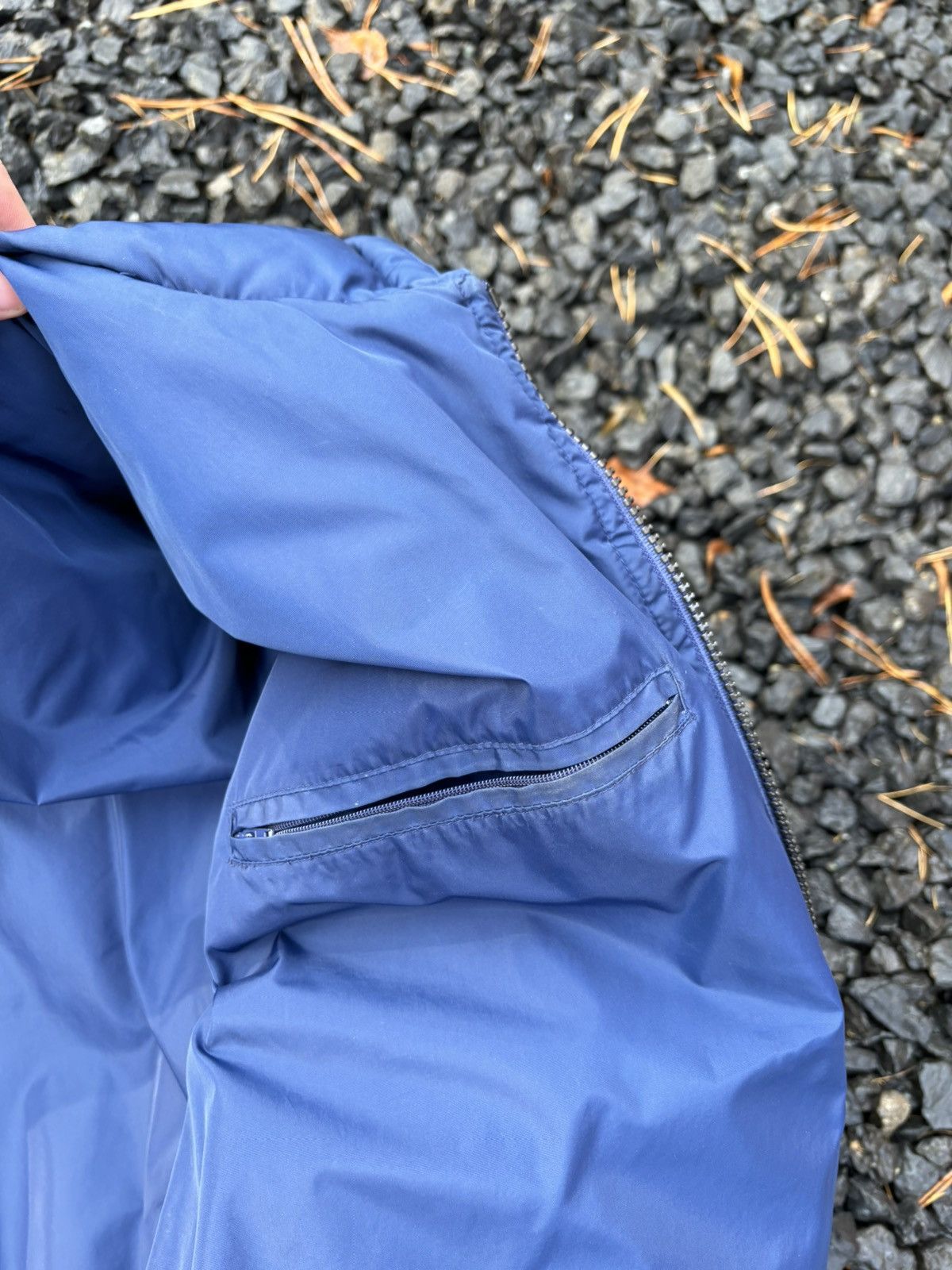 Nike Vintage Nike Swoosh Puffer Jacket Size US L / EU 52-54 / 3 - 8 Thumbnail