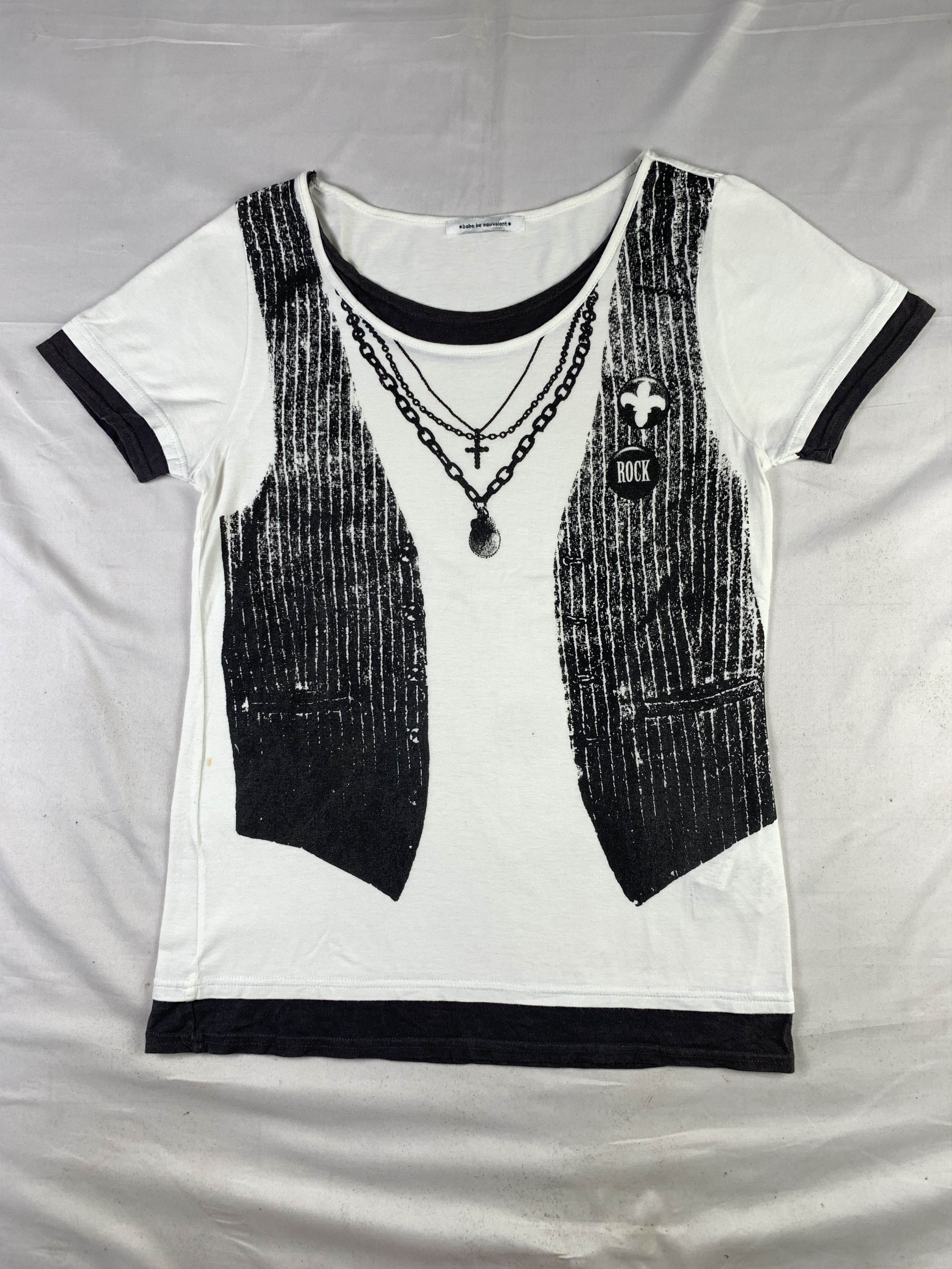 Japanese Brand babe be equivalent Necklace Vest Print Tee (M) Size M / US 6-8 / IT 42-44 - 1 Thumbnail