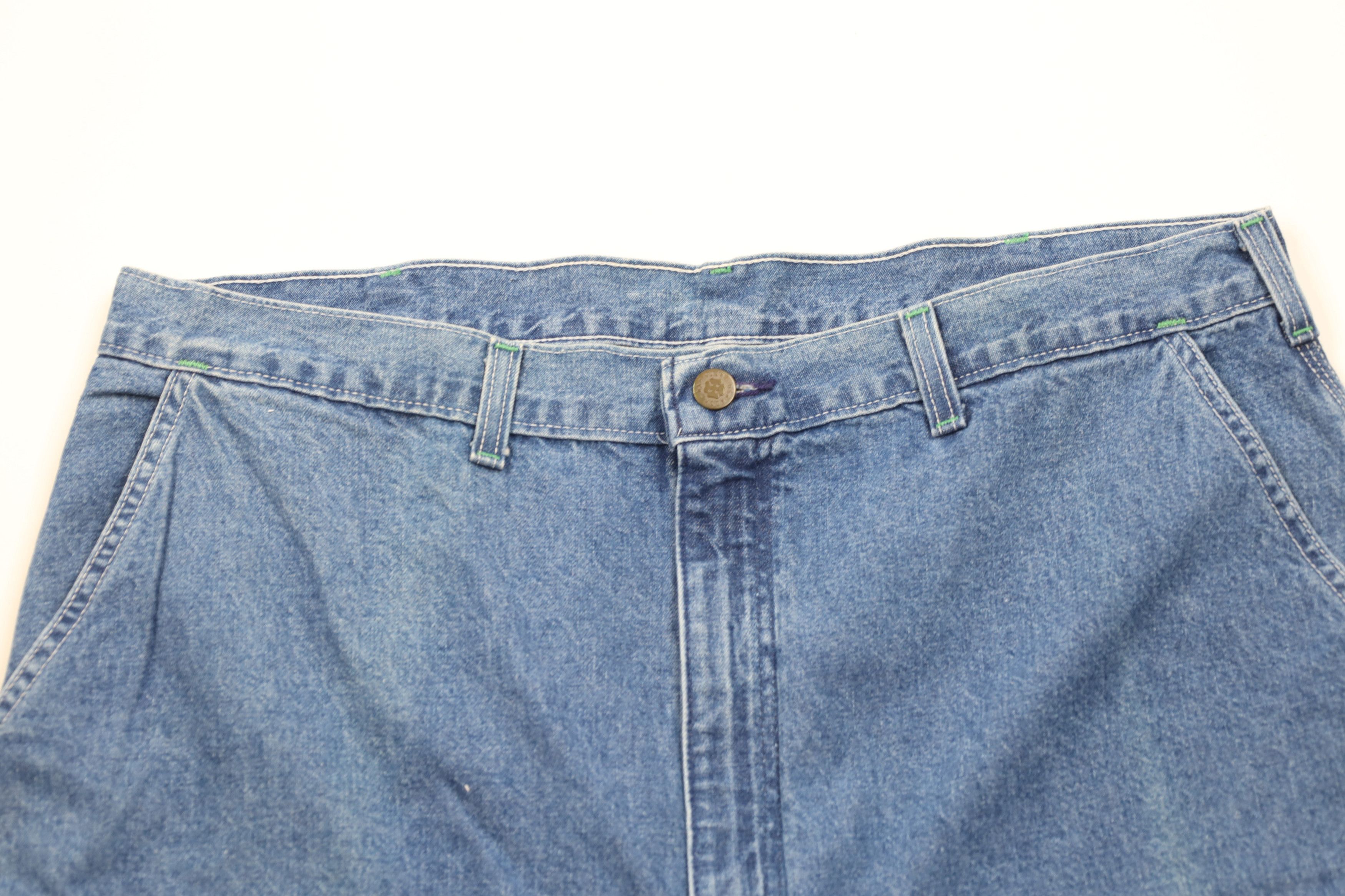 Vintage Vintage 90s OshKosh B'Gosh Fit Dungaree Denim Shorts USA Size US 38 / EU 54 - 2 Thumbnail